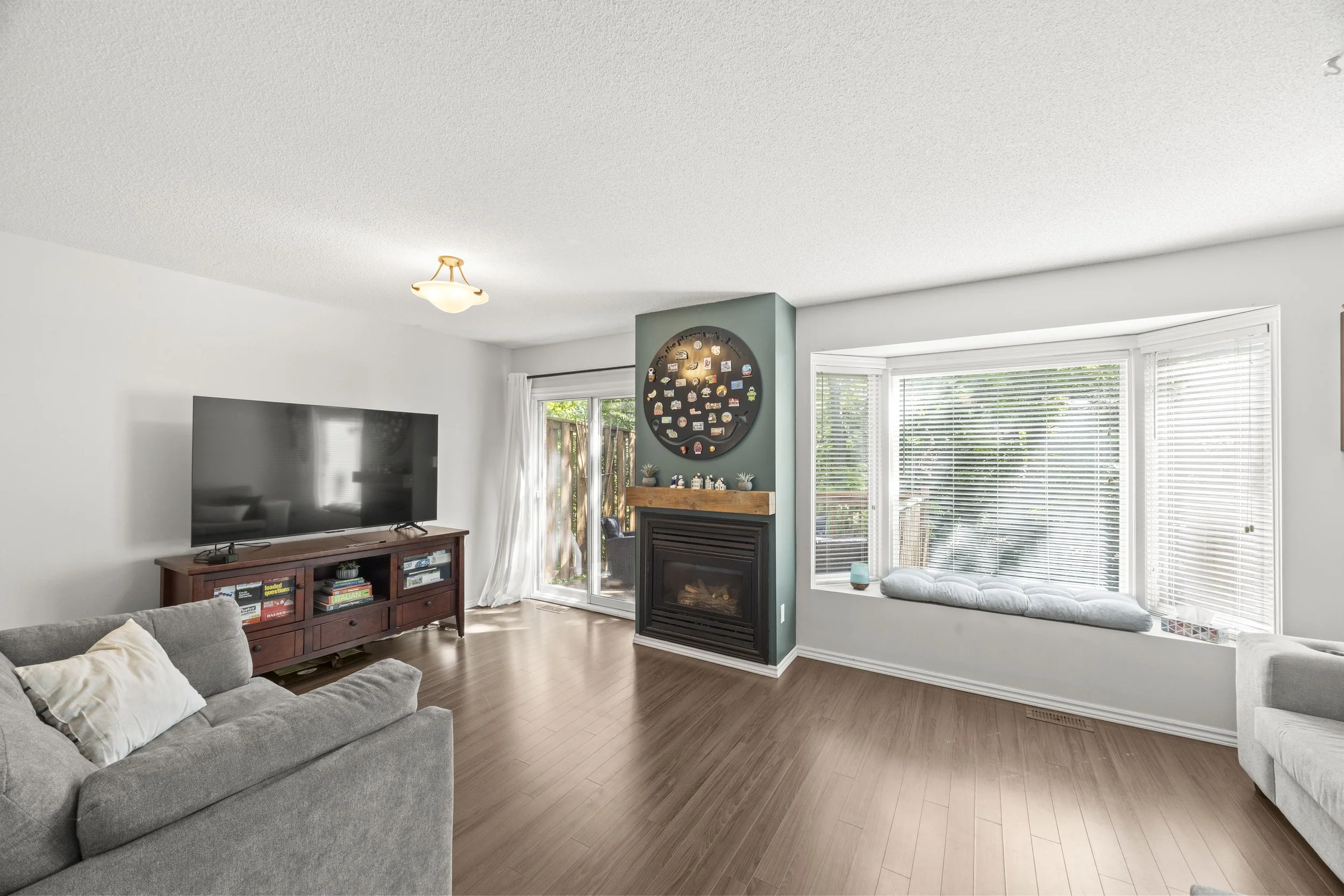 25-9 Ailsa Place-12.JPG