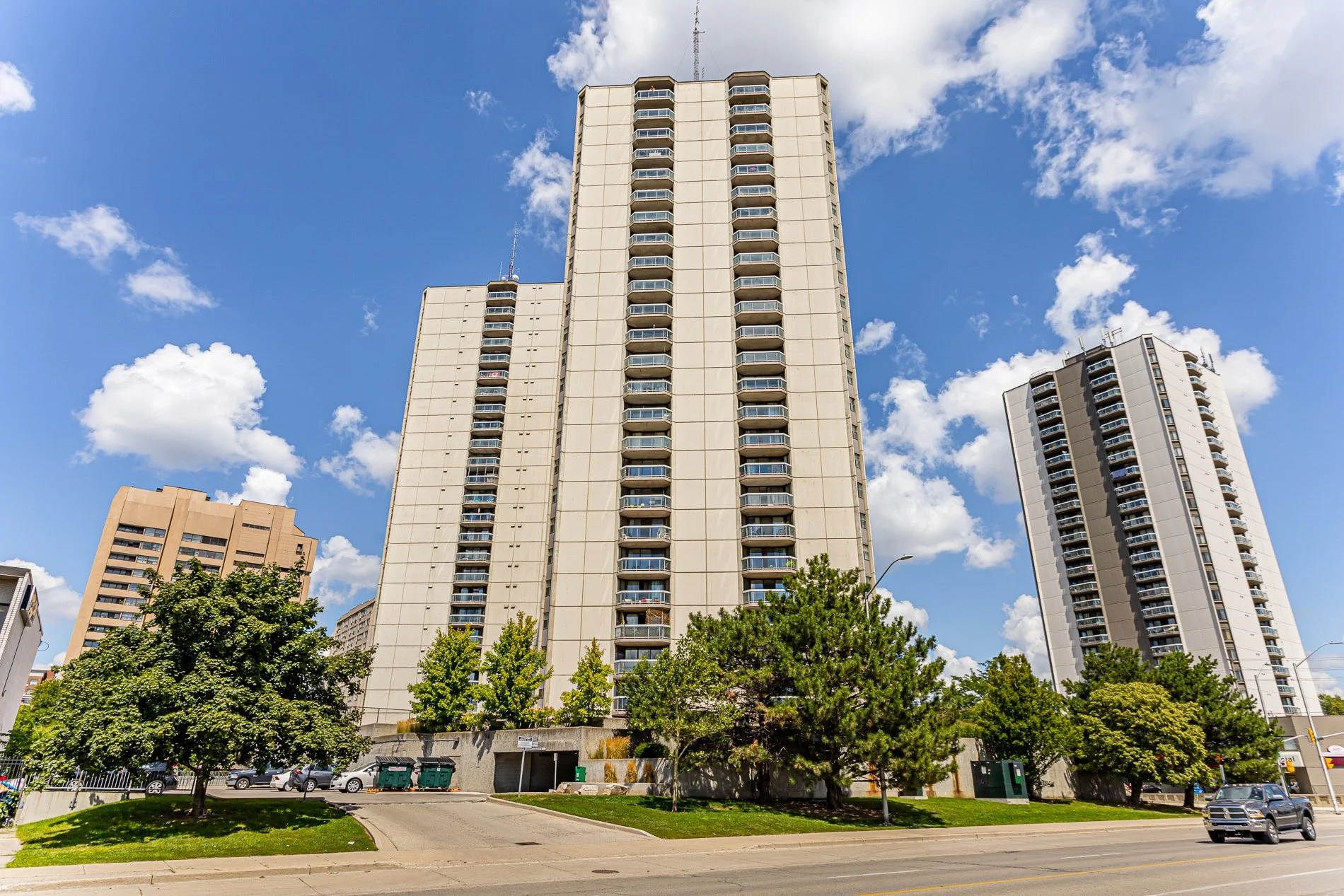 363 Colborne St-1.jpg