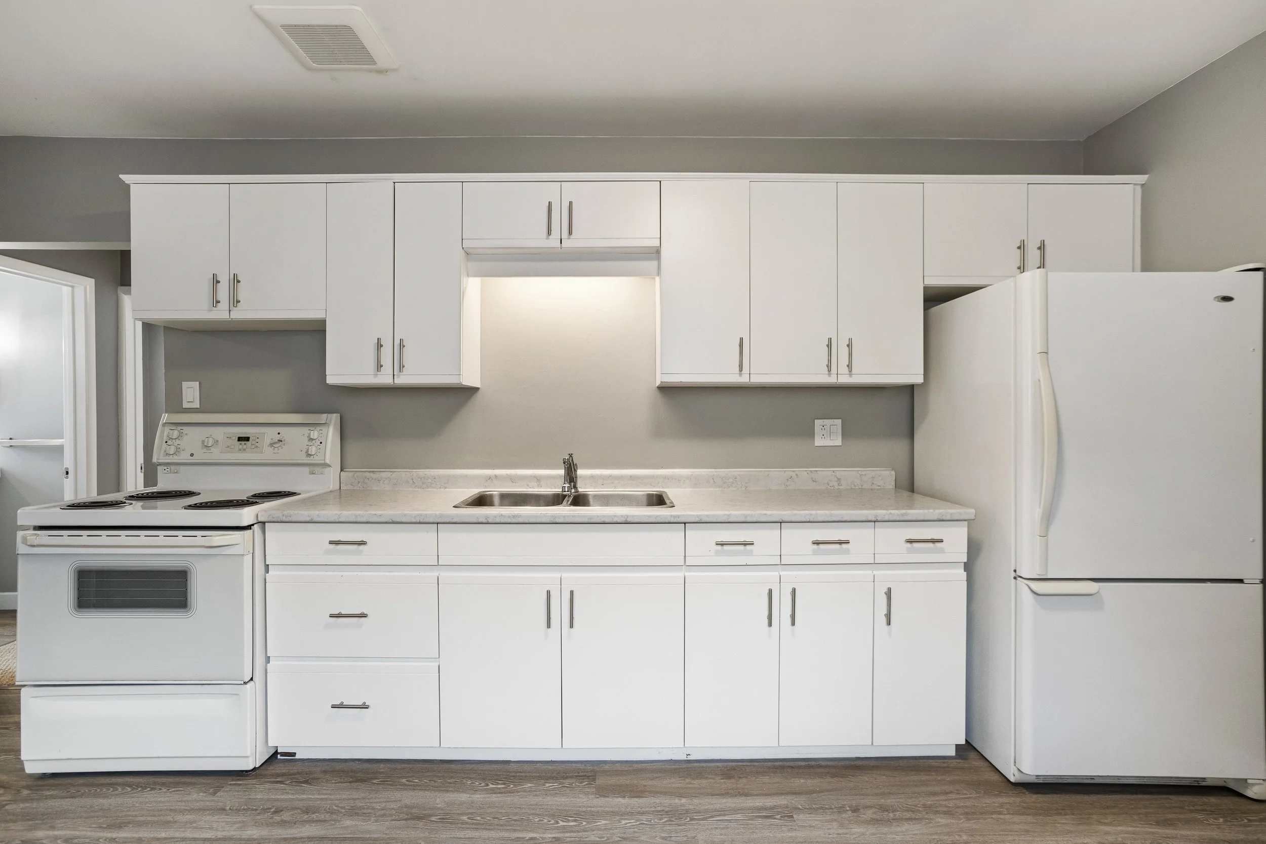 103 Main St S-11.jpg