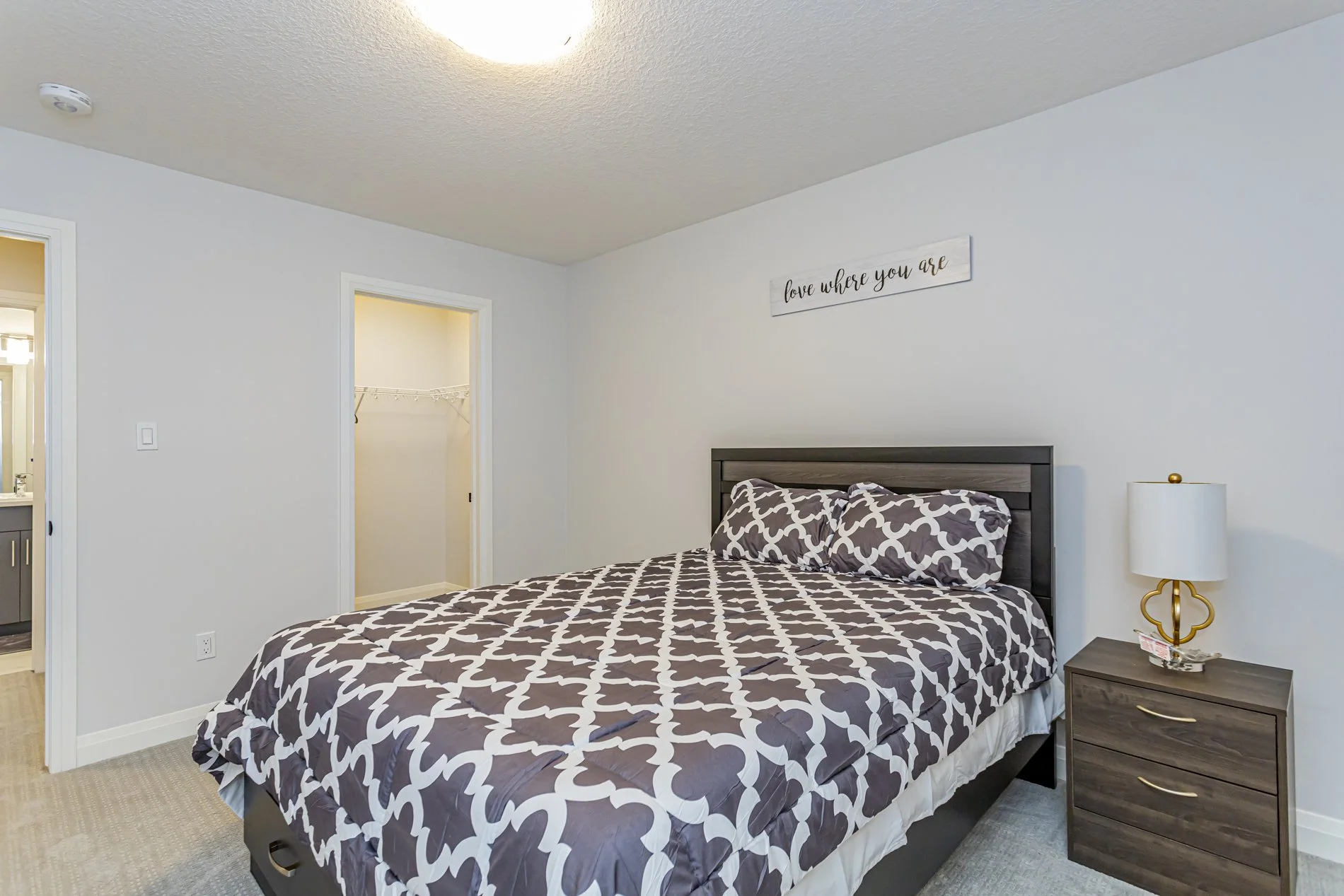 25-93 Stonefield Ln_45.JPG