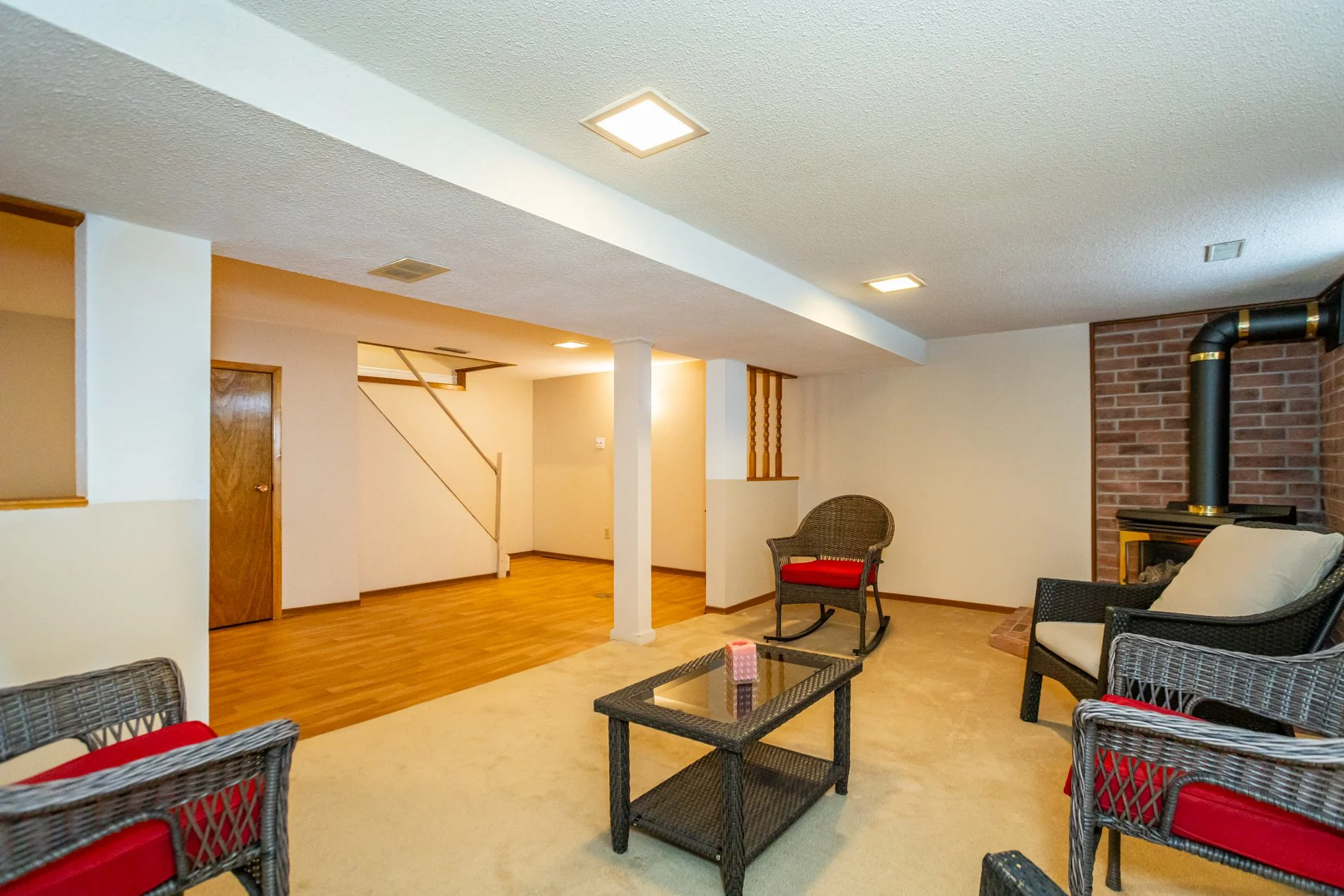 43 Frobisher Cres-28.jpg