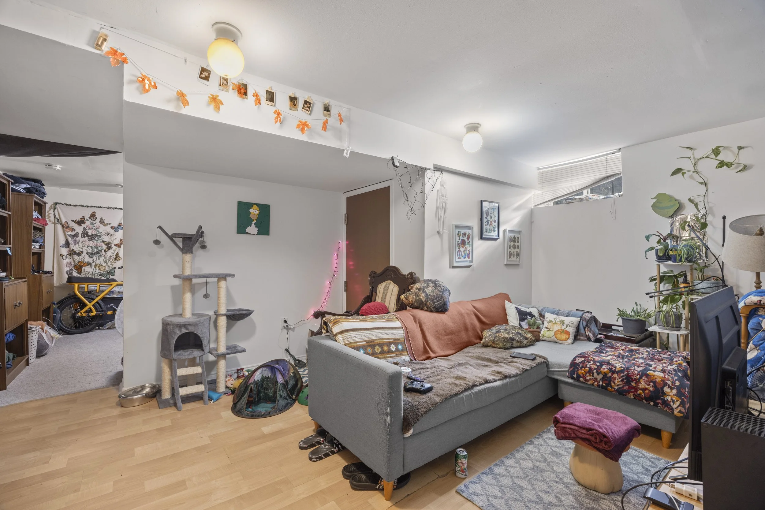 551 Adealide St North -32.JPG