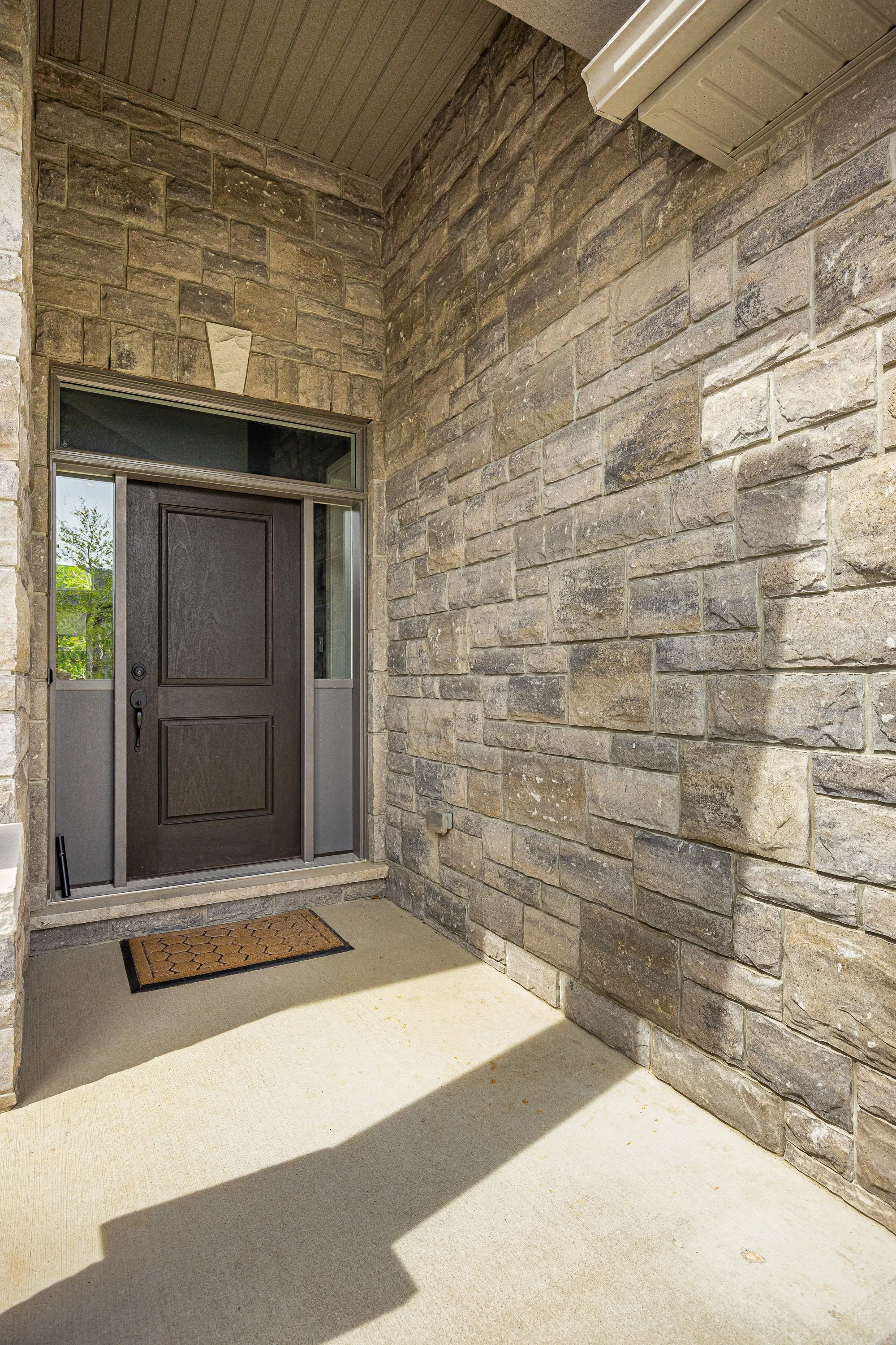 2263 Dauncey Cres -06.jpg