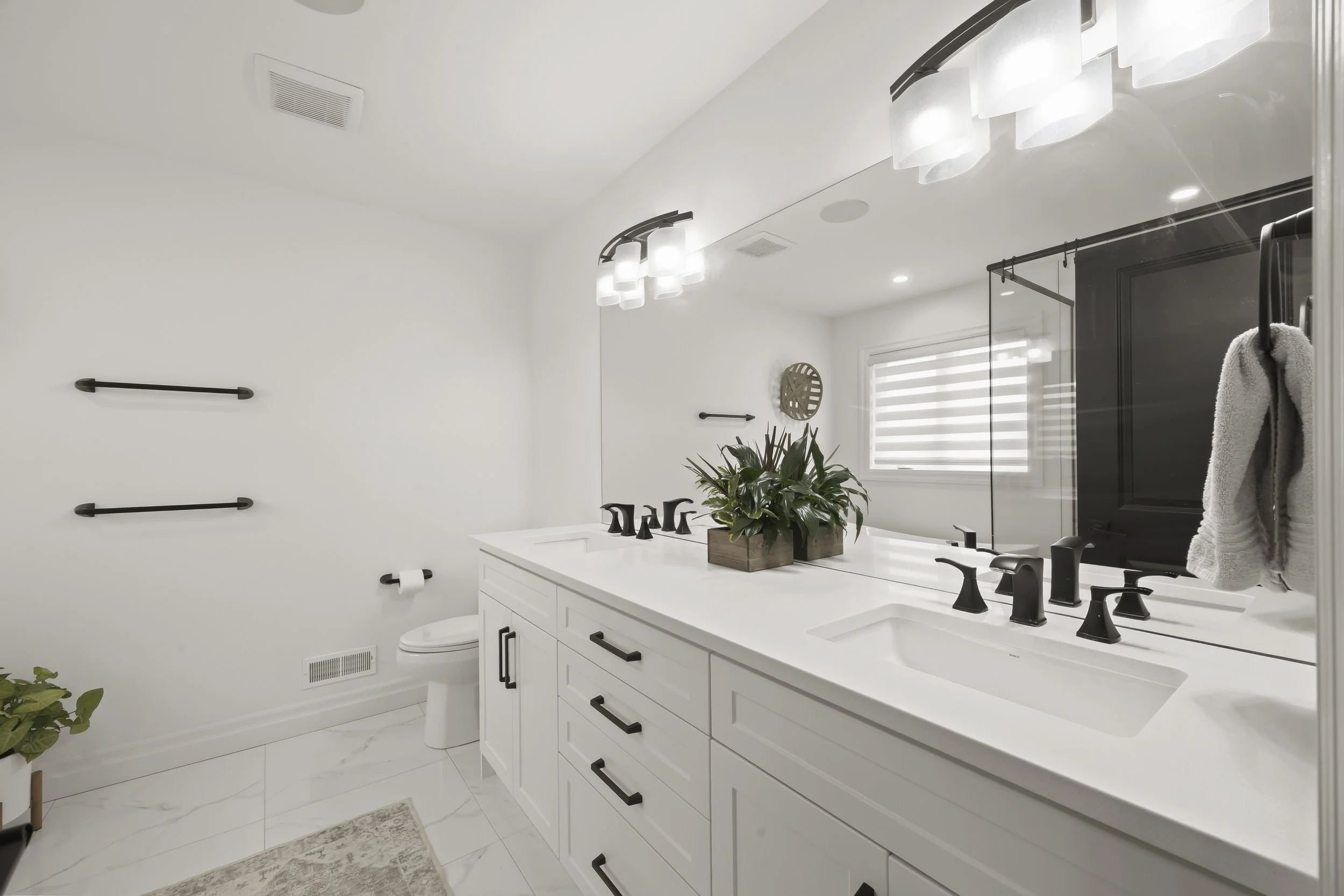 8 Oscar David Crt -26.JPG