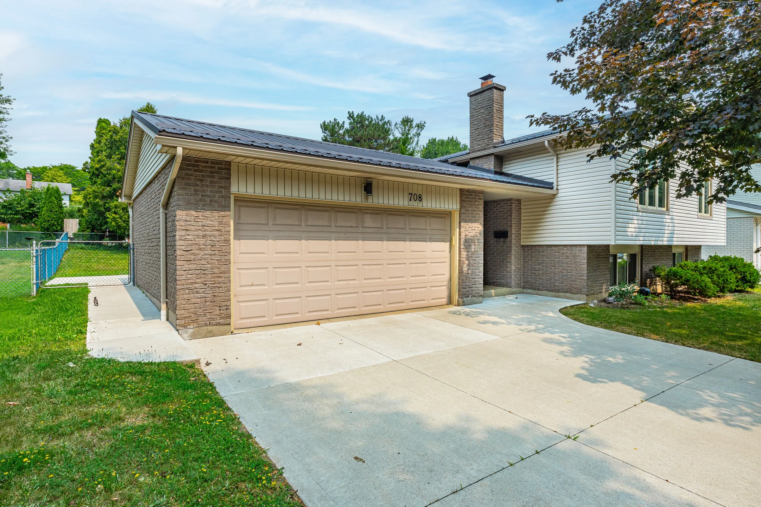 EXT - 708 Village Green Ave-6.jpg