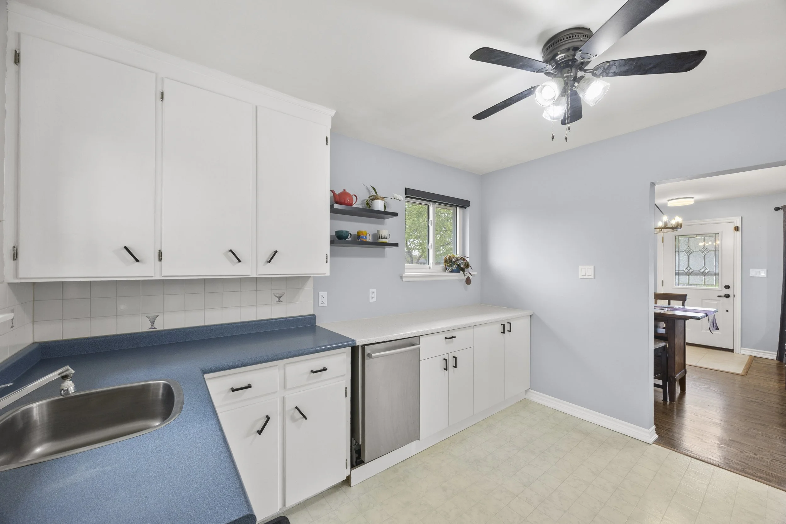 219 Burnside Dr -15.JPG