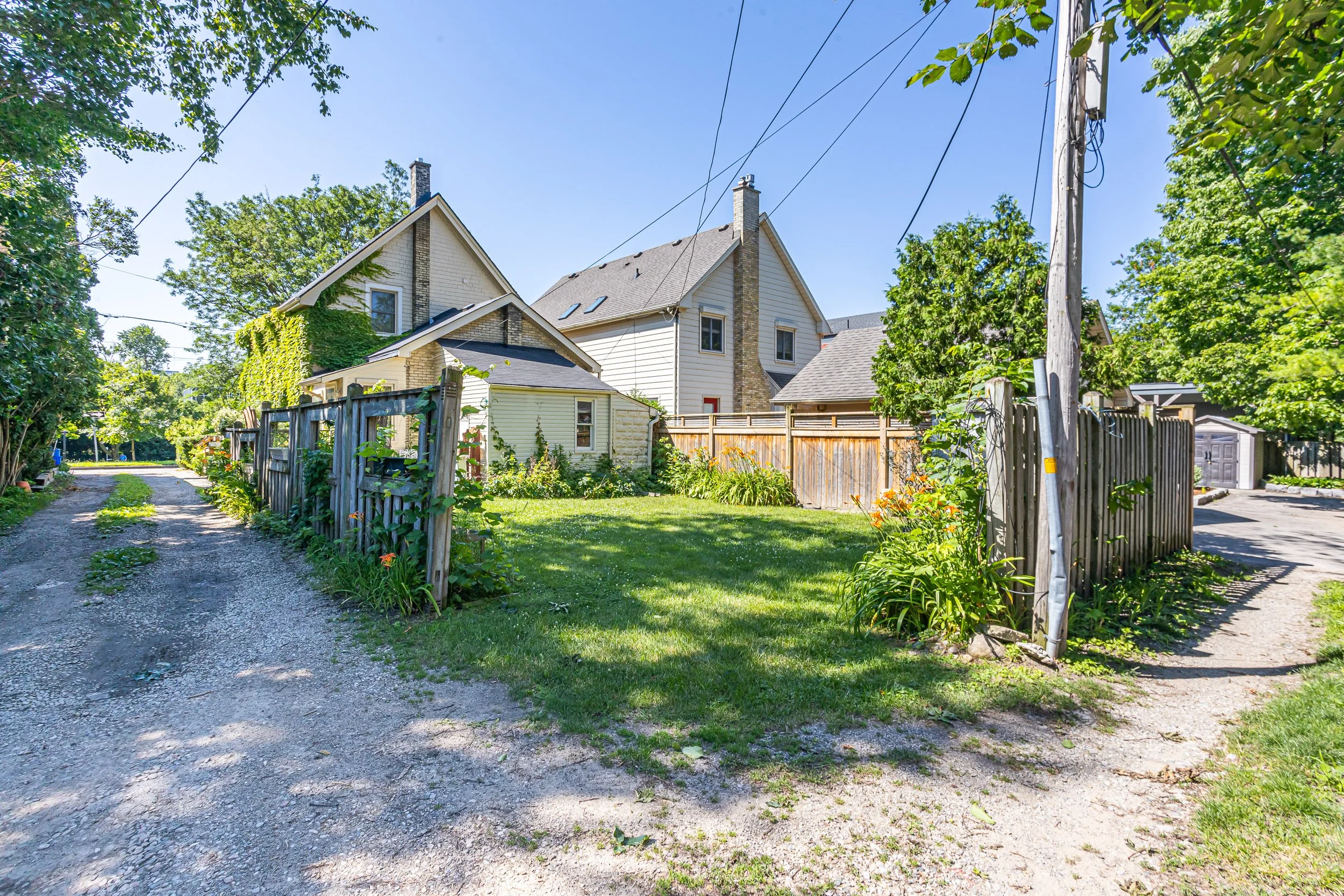 16 Kenneth Ave-29.jpg