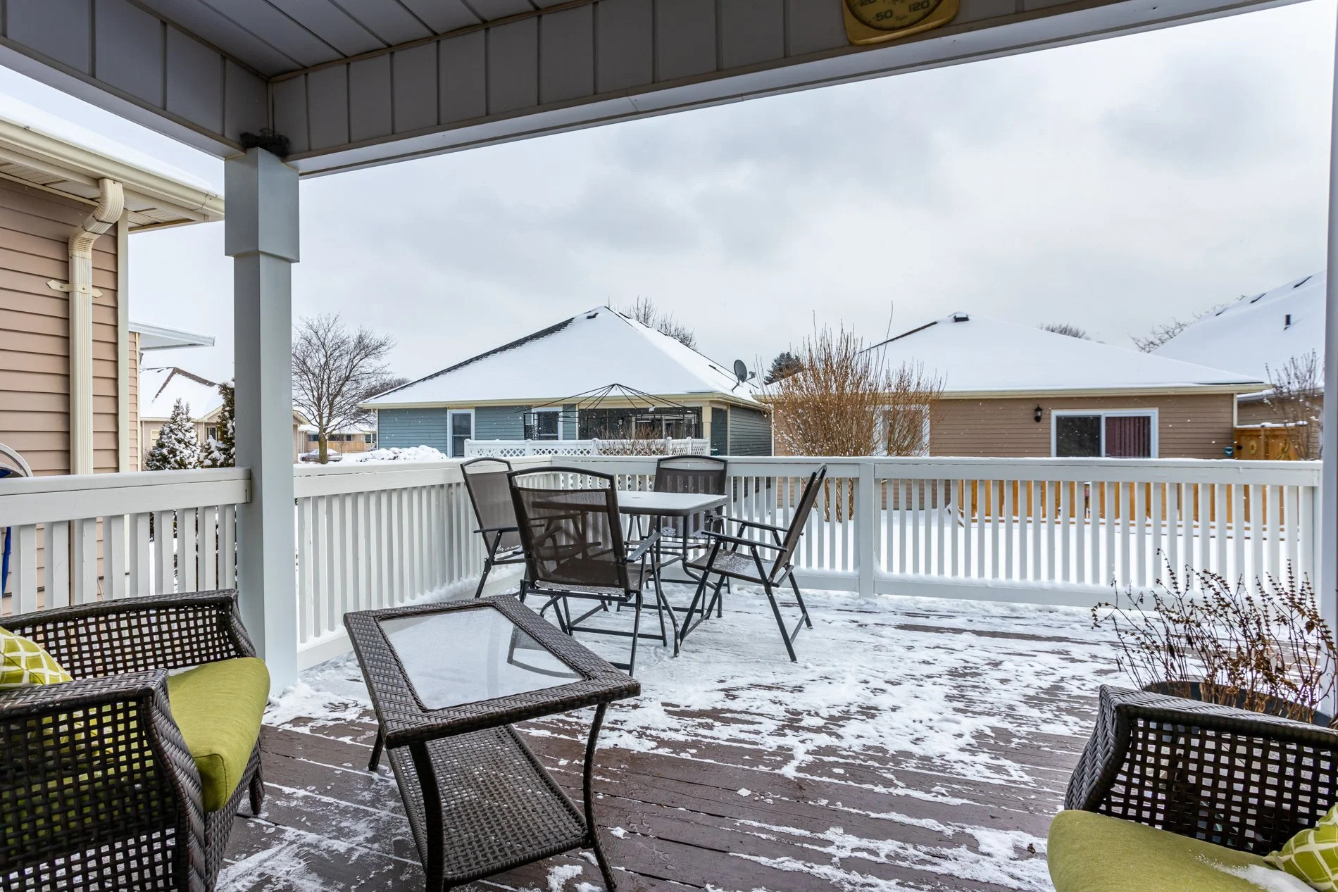 60 Hawkins Cres-35.jpg