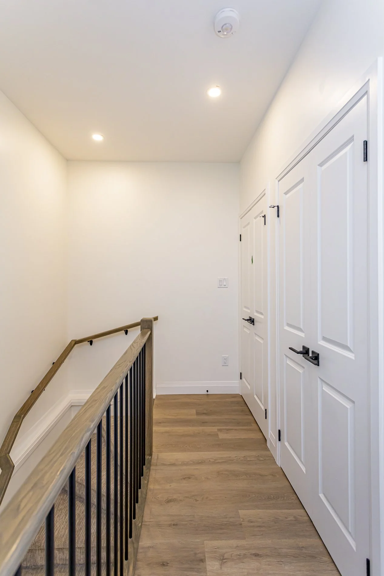 177-3900 Savoy St-Int_13.jpg