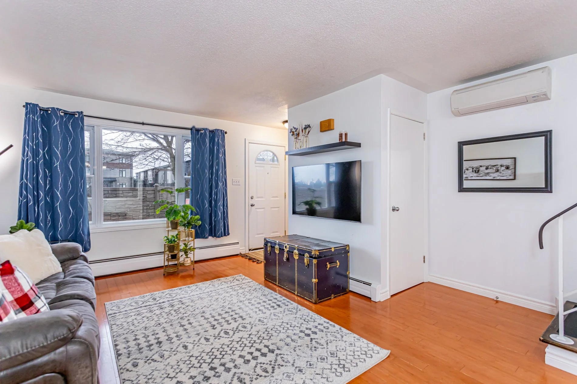 1007 Notre Dame-5.jpg