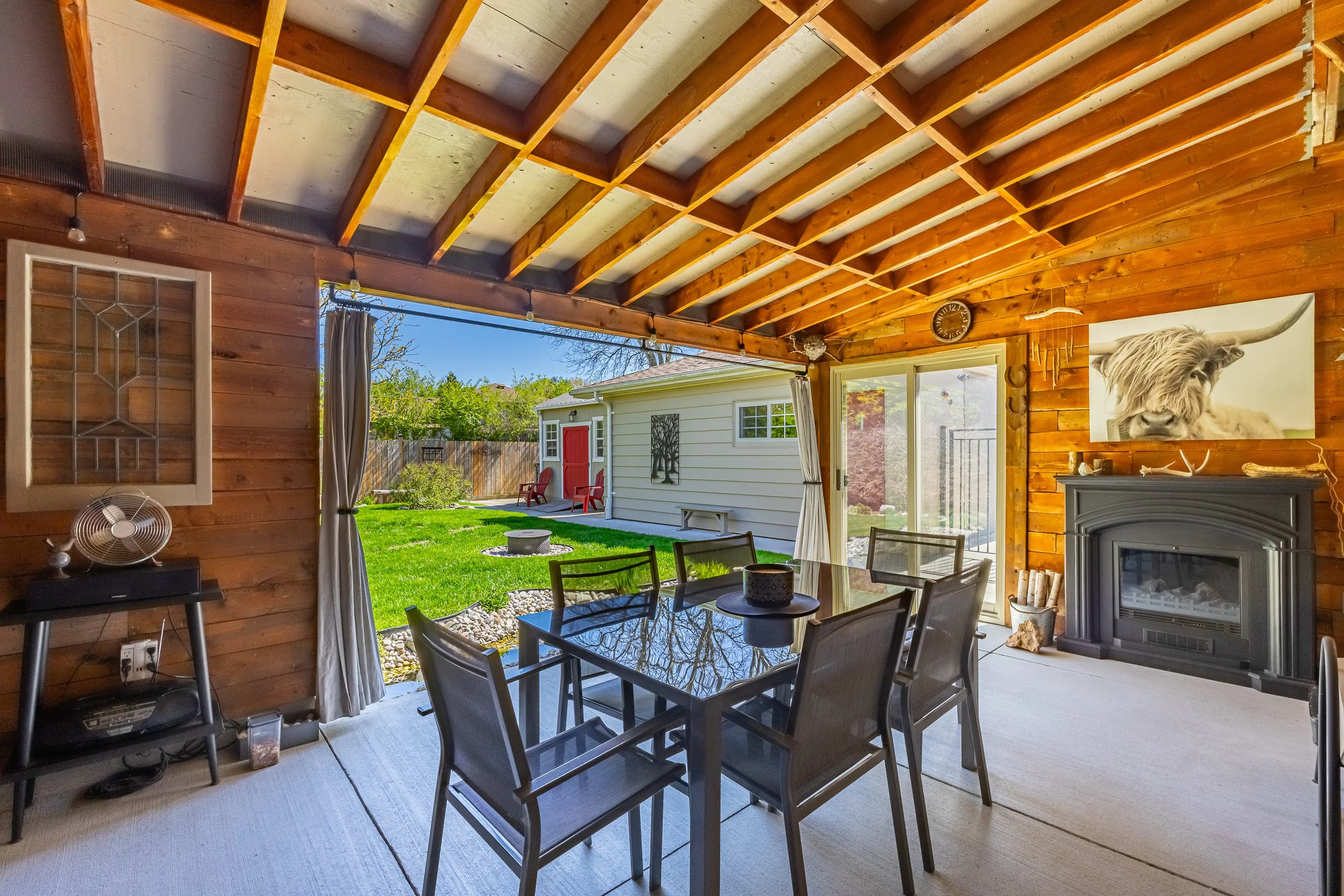 430 Magnolia Cres -49.jpg