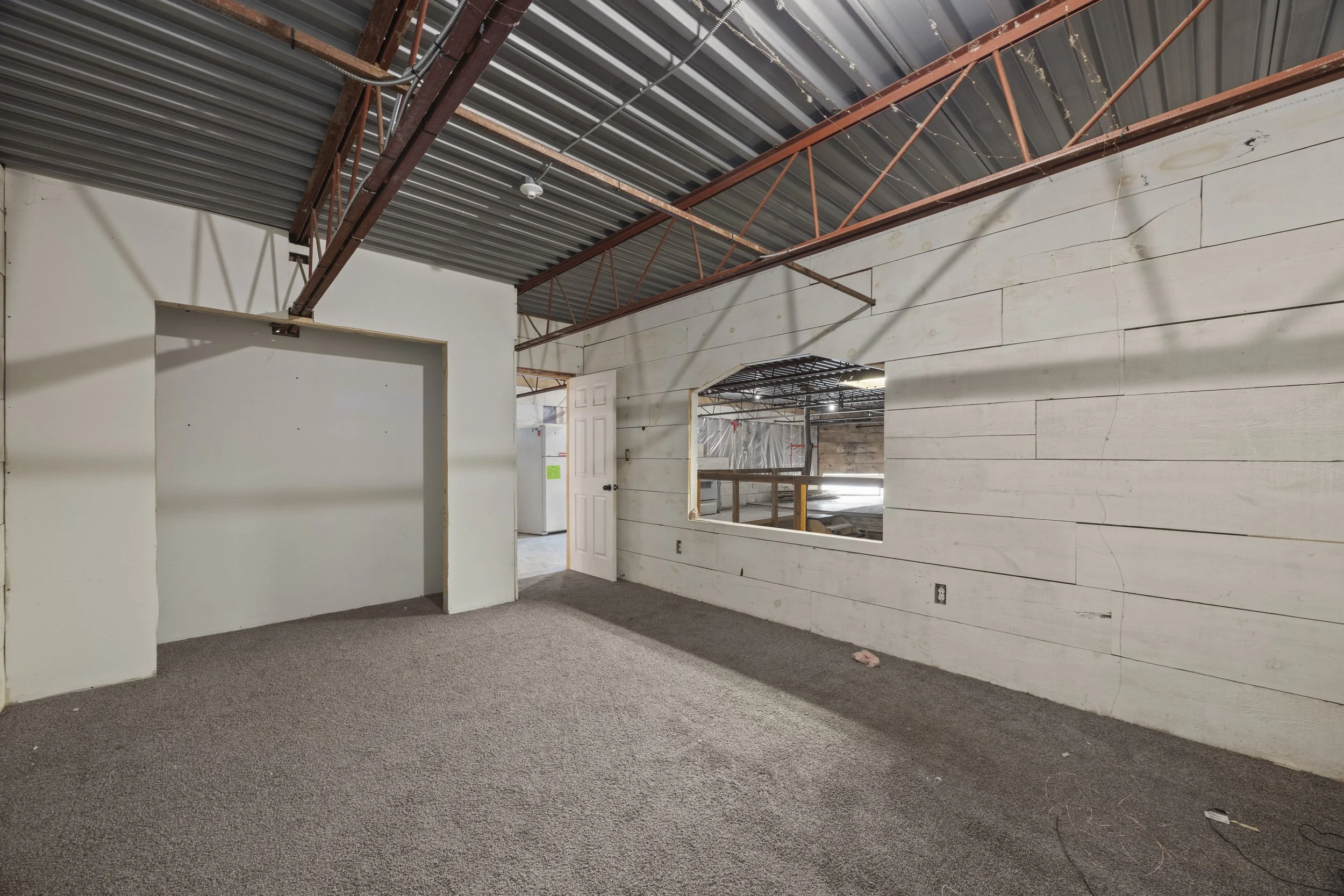 7024 Kilbourne Rd -27.JPG