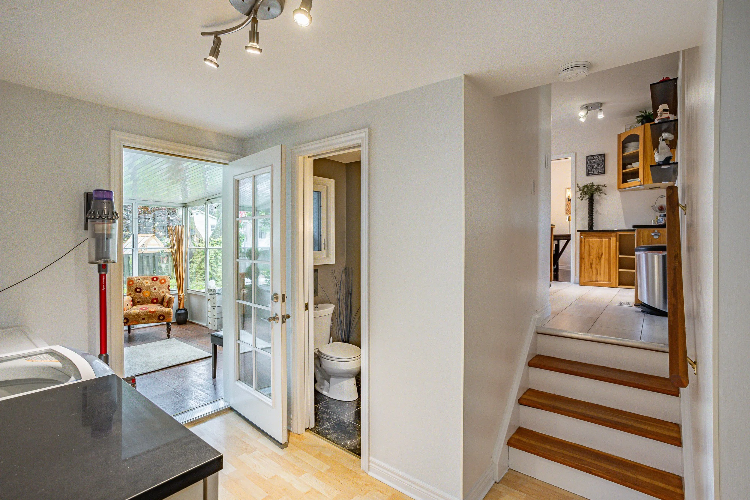 110 Odessa Ave-21.jpg