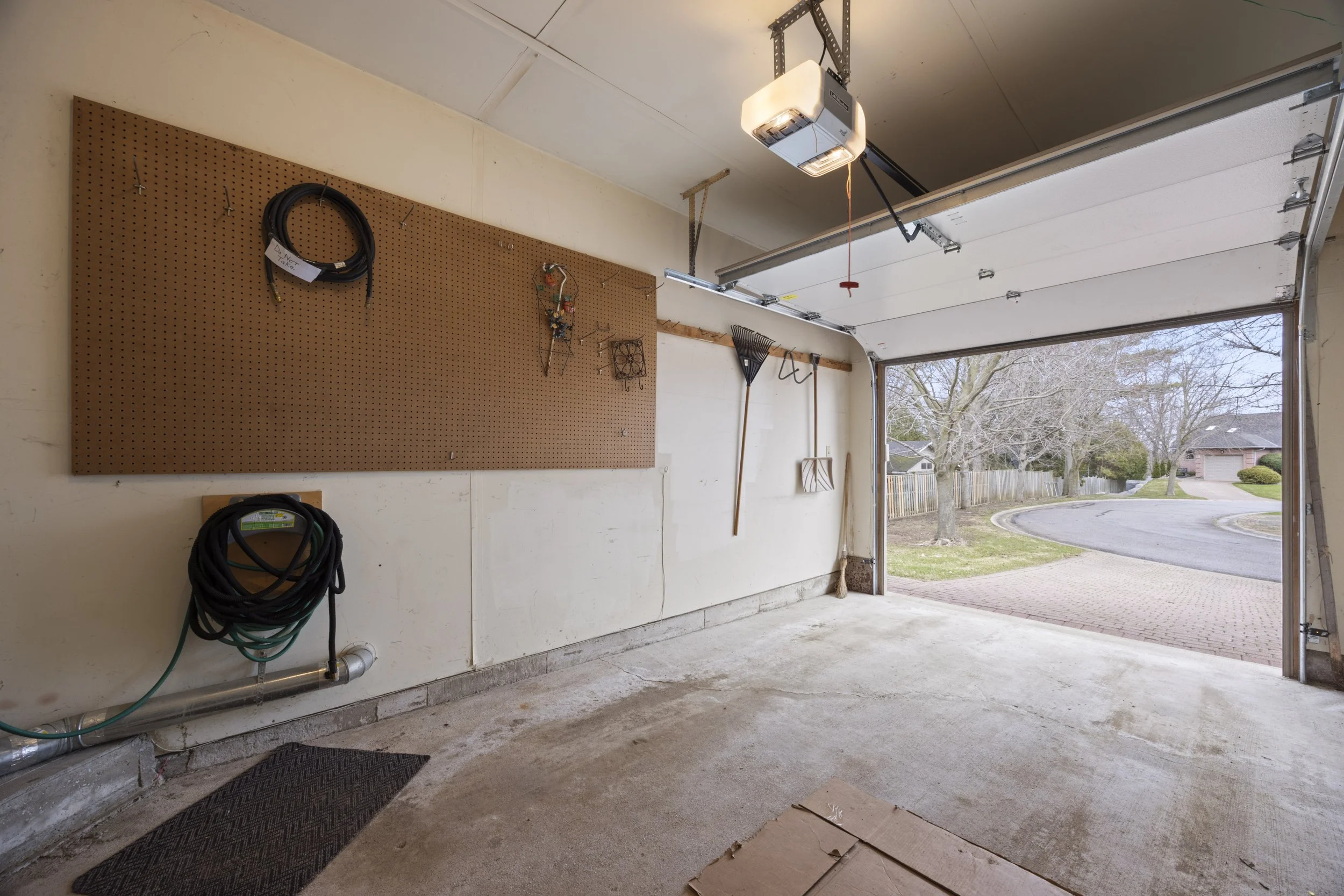 12-90 Ontario St S -36.JPG