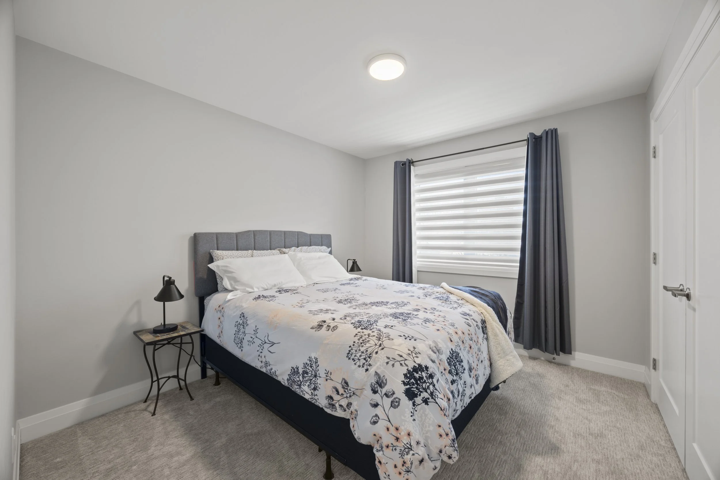 1-176 King St -30.JPG