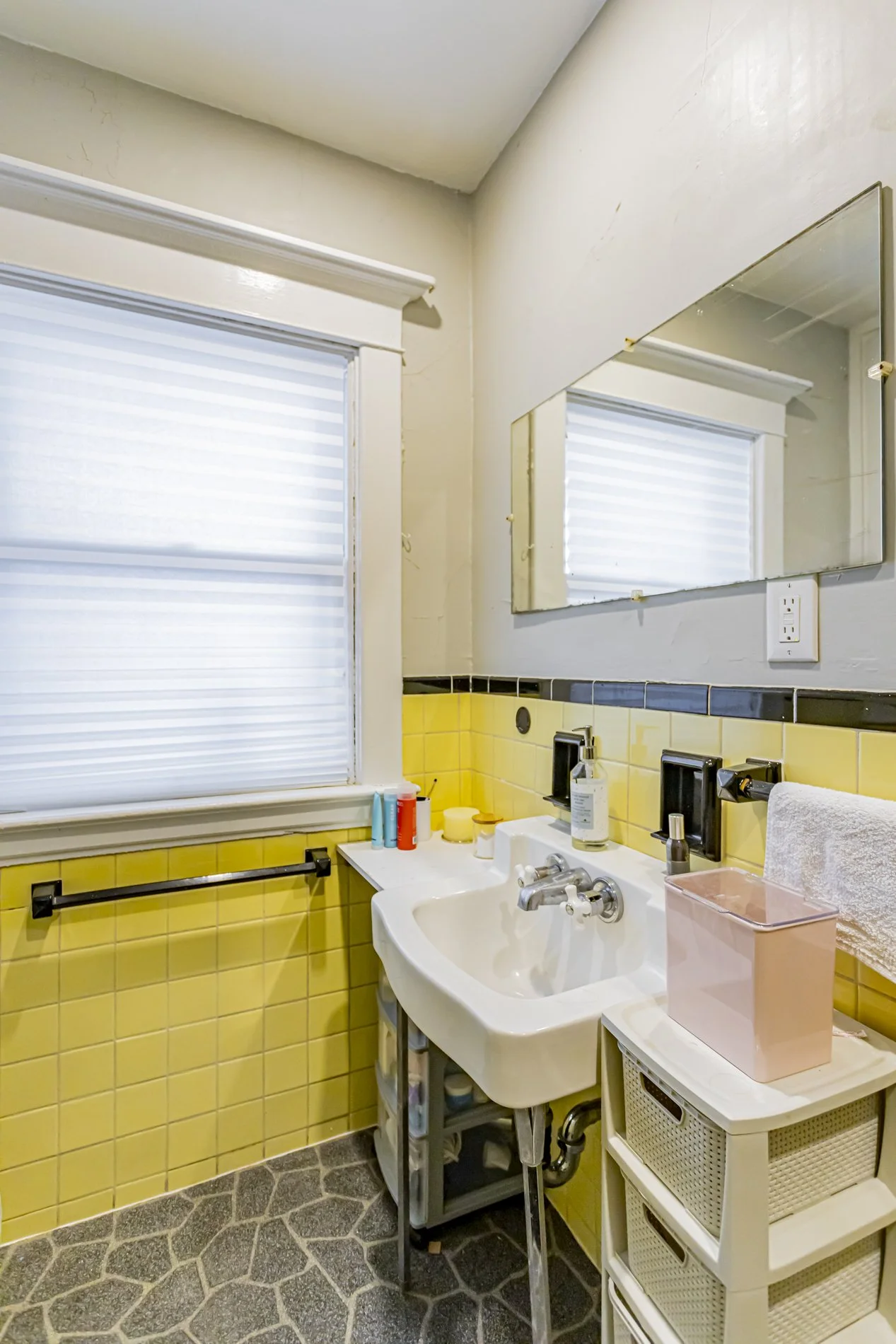 994 Richmond St_35.jpg