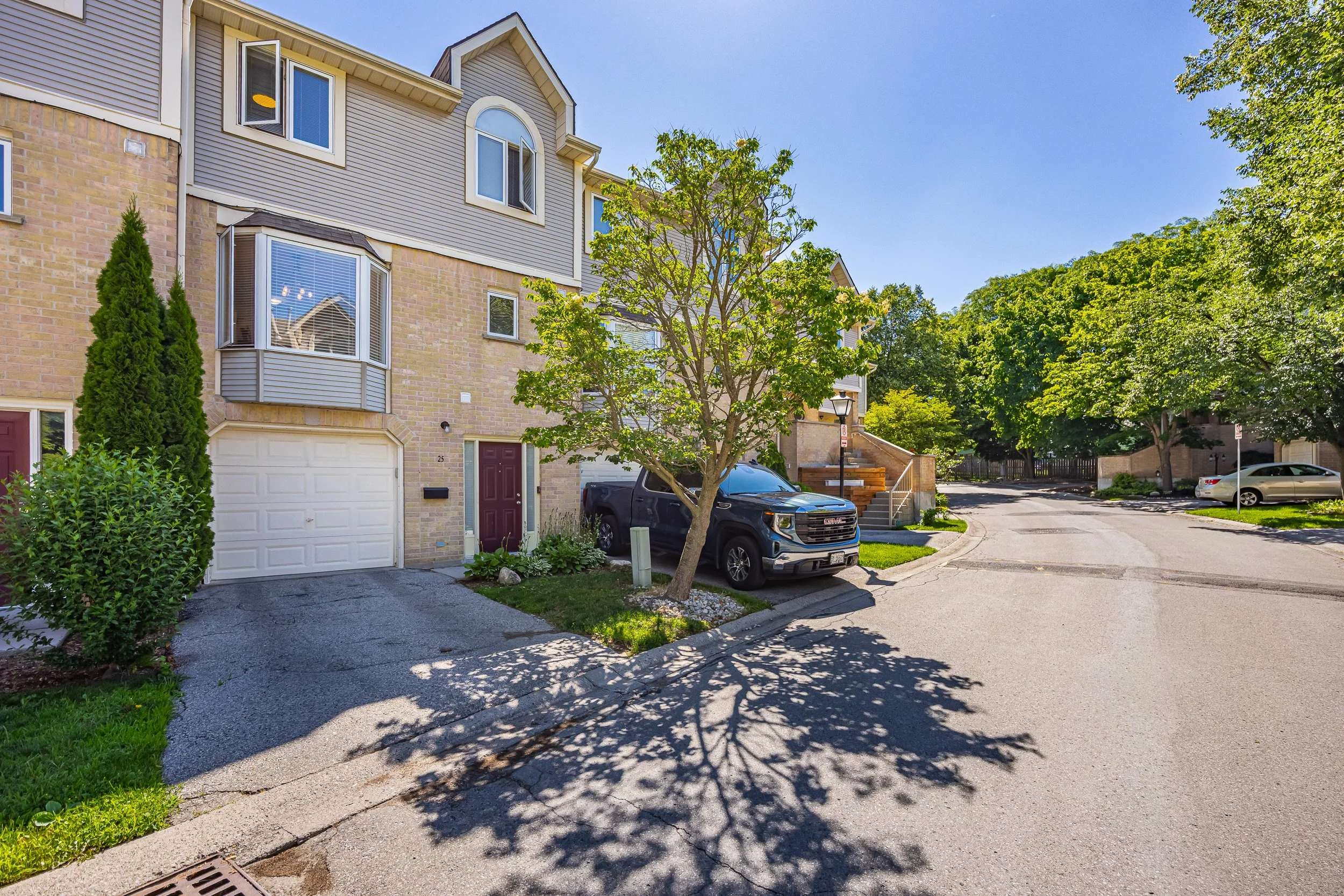 25-9 Ailsa Place-1.jpg