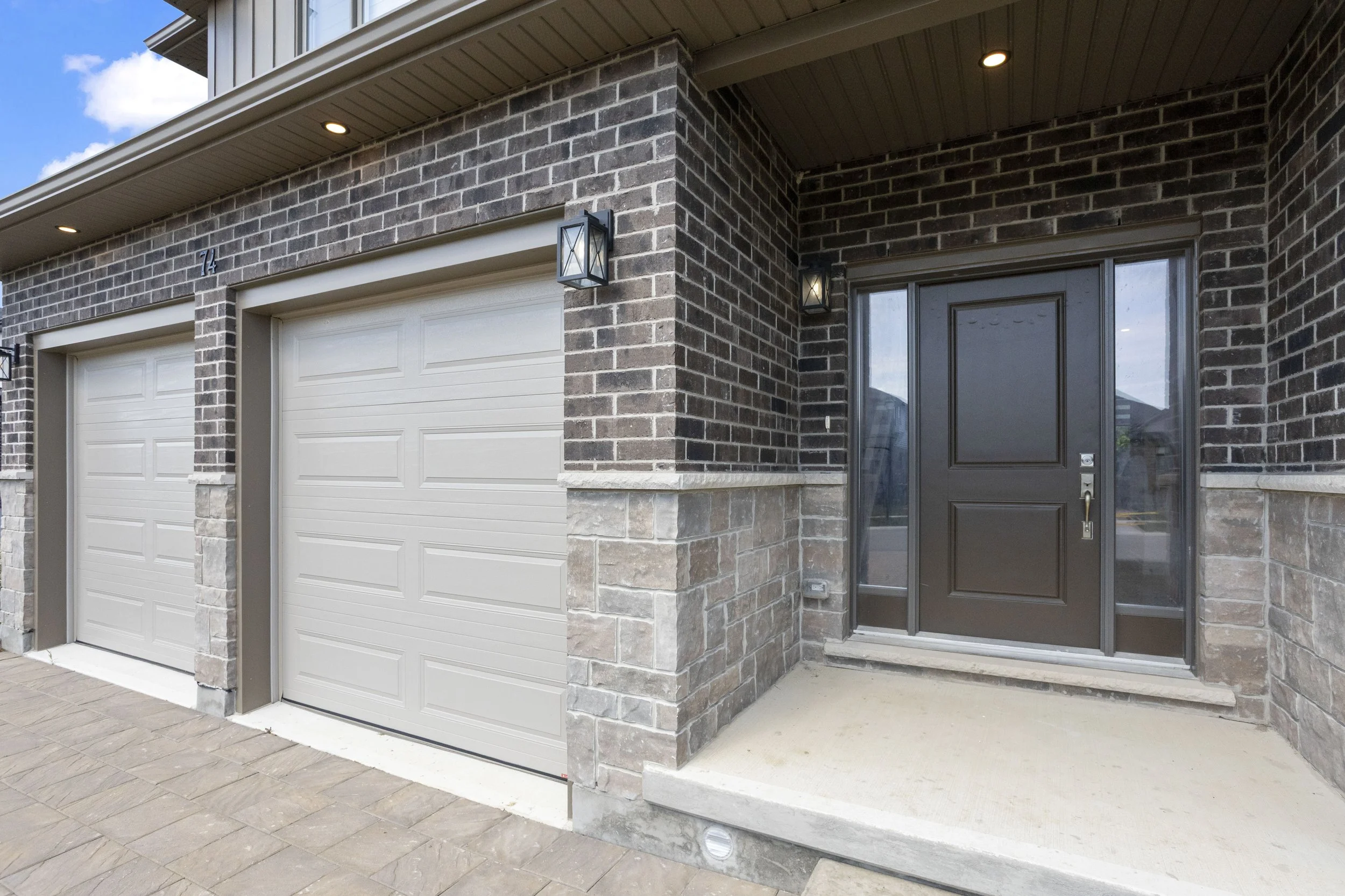 74 Royal Cres -04.JPG