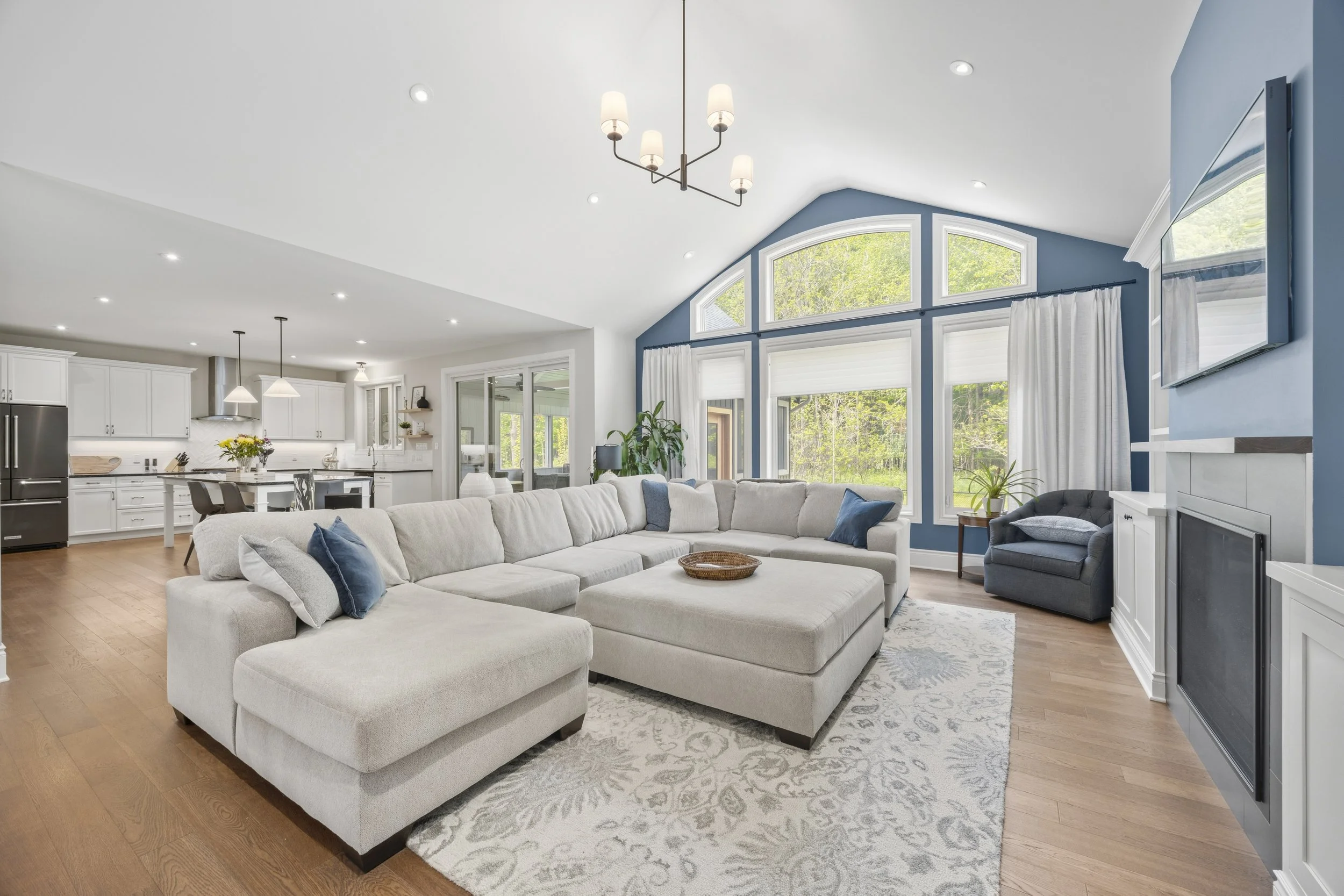 2263 Dauncey Cres -11.JPG