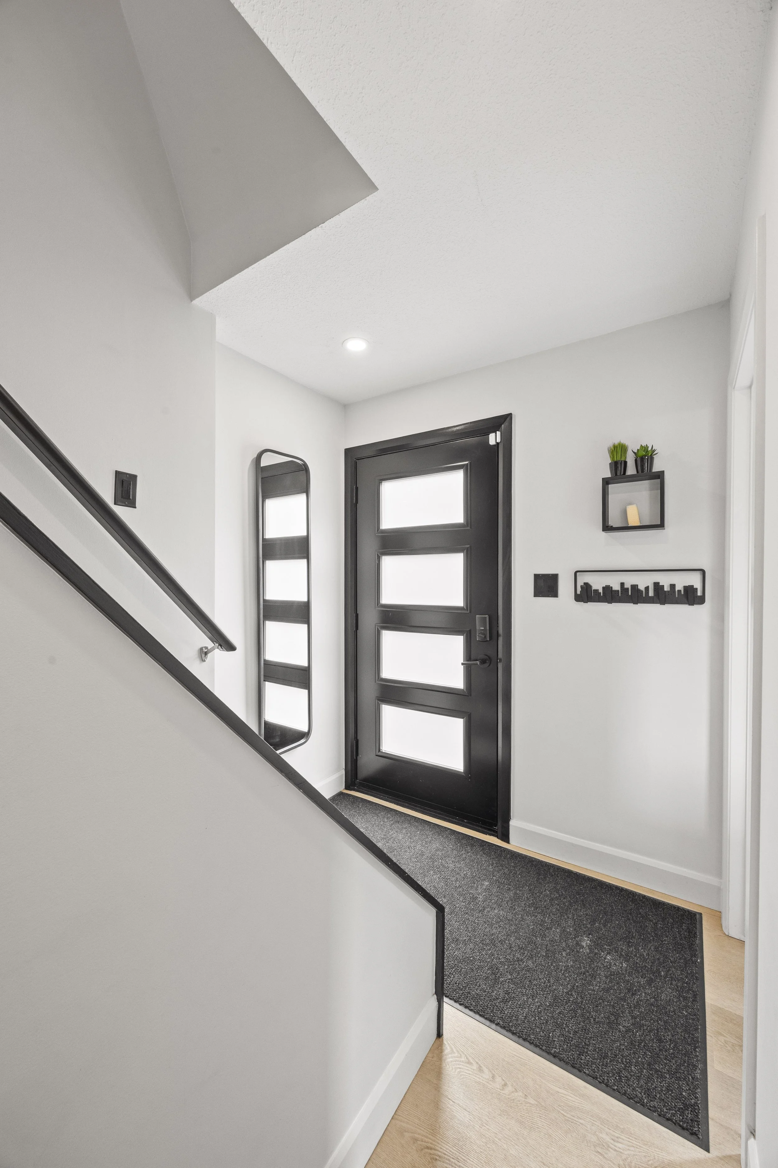 167 Paul St -09.JPG