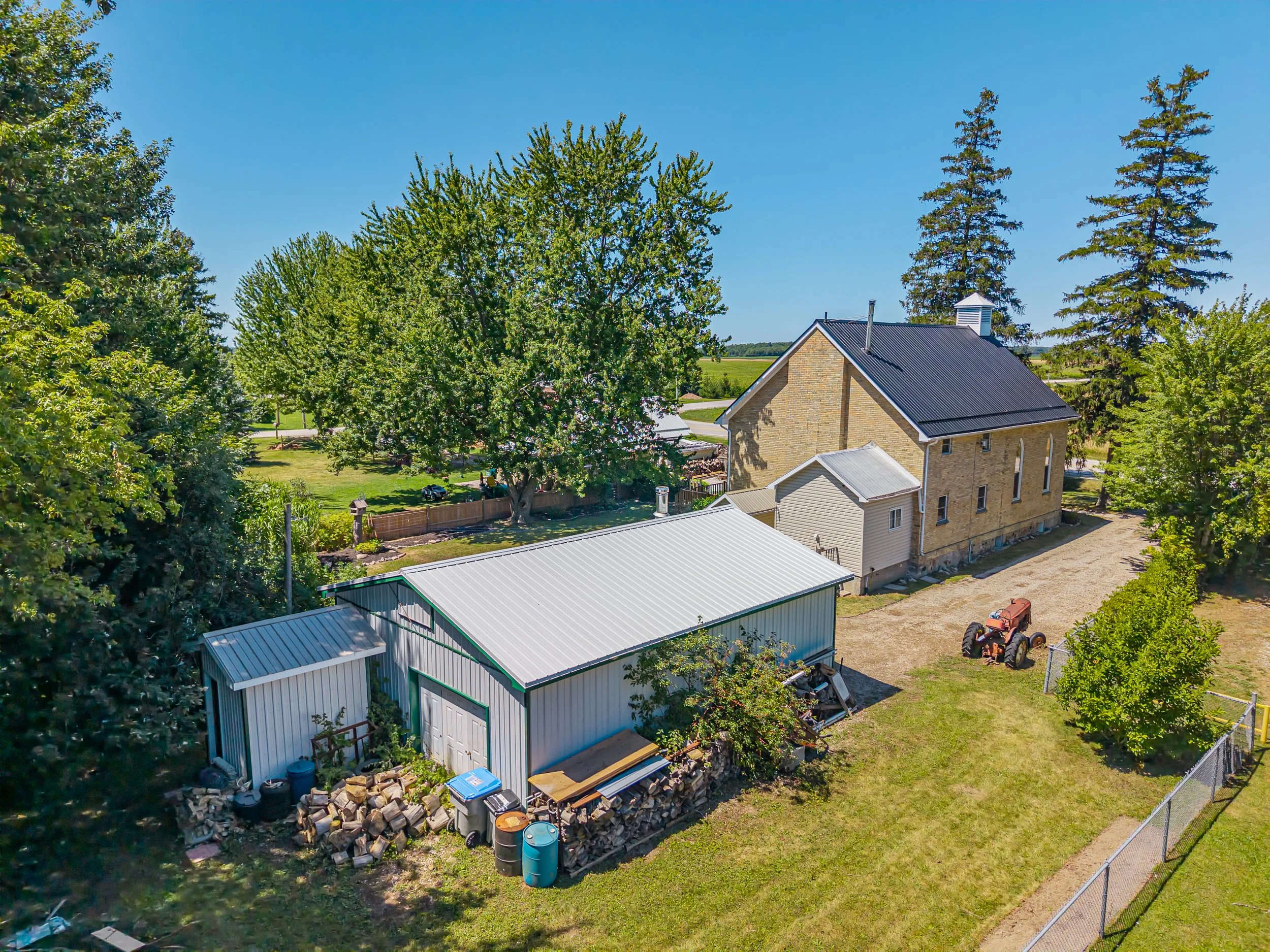 3229 Mcgillivray Dr -43.jpg