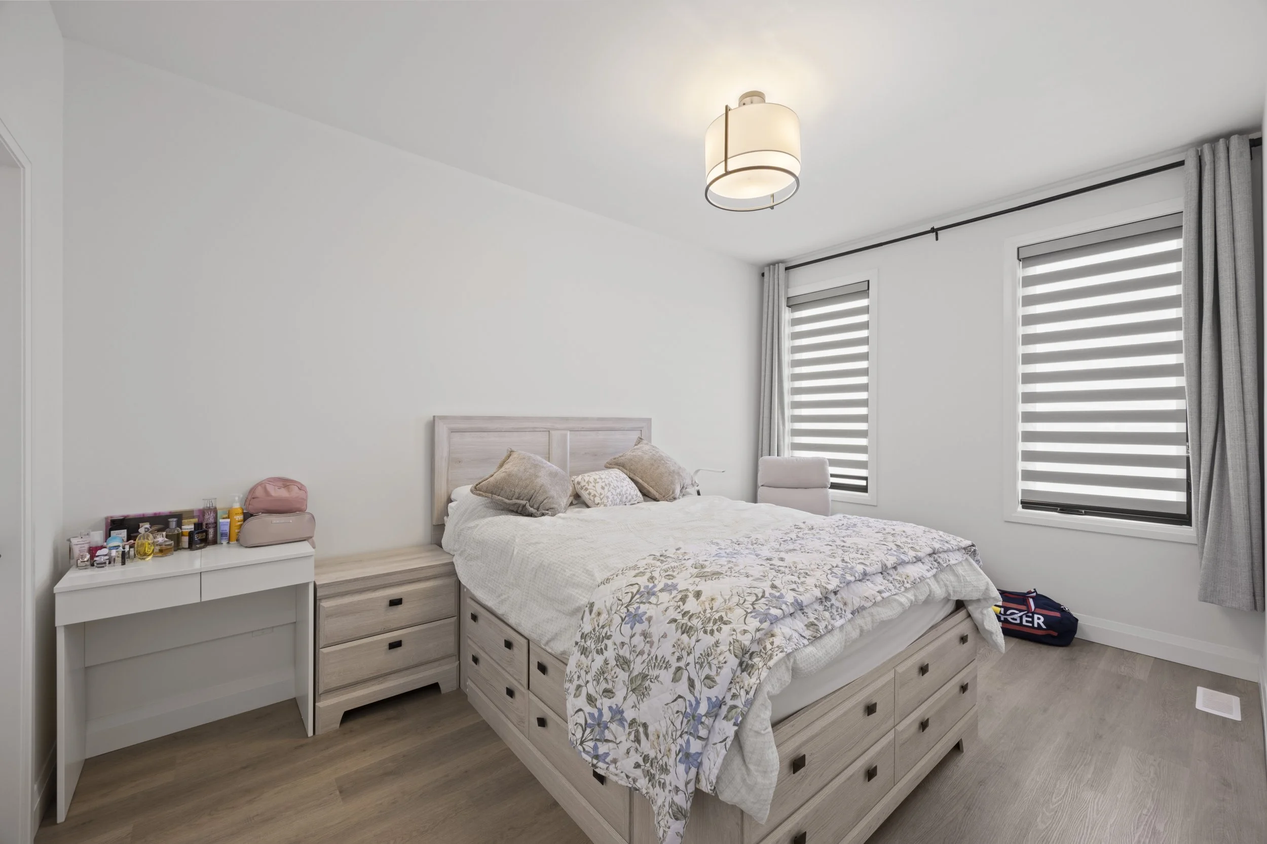 187-3900 Savoy St -19.JPG