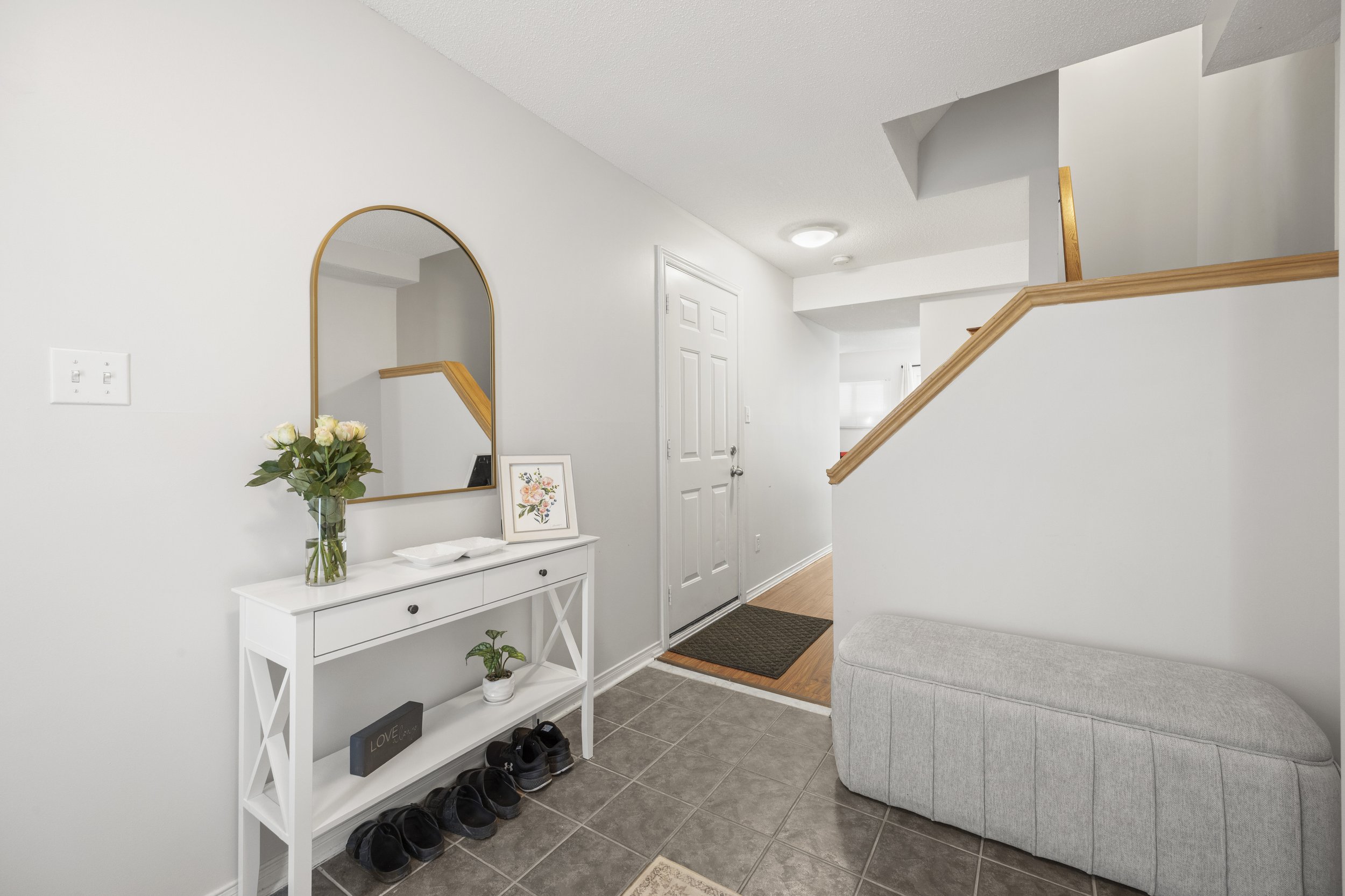 25-9 Ailsa Place-6.JPG