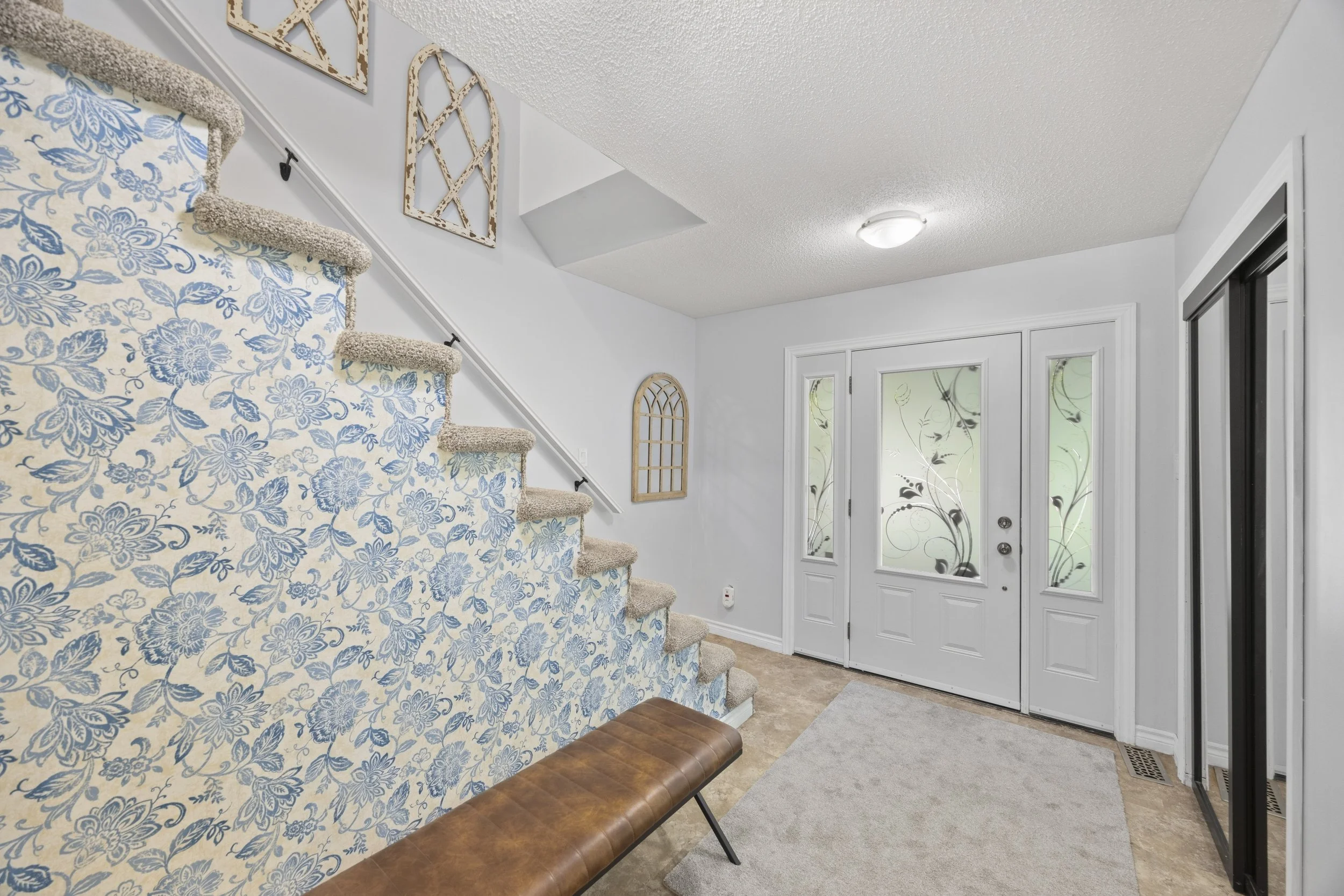 219 Dundas St W -07.JPG