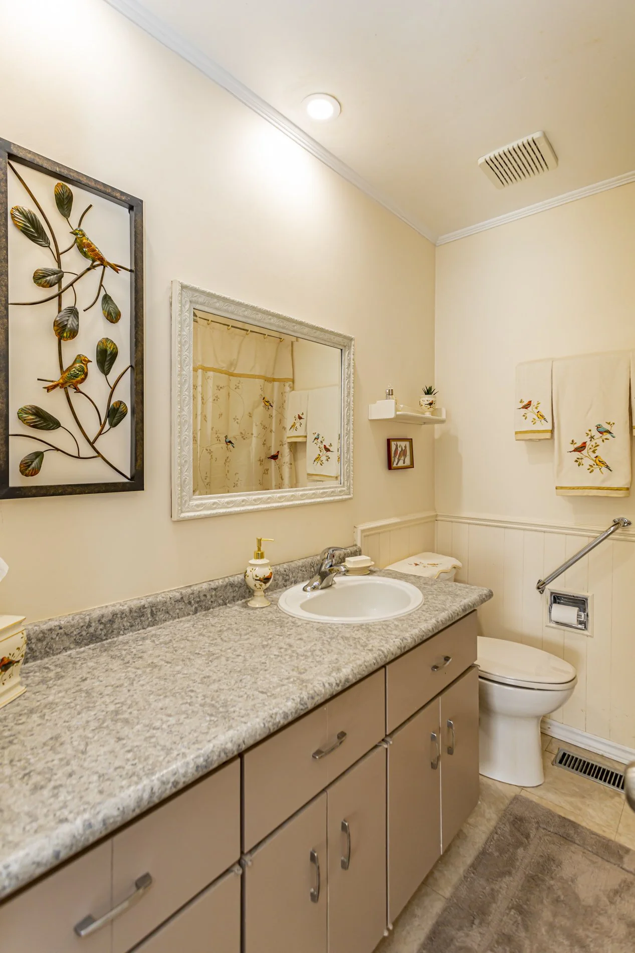 166 Base Line Rd W_22.JPG