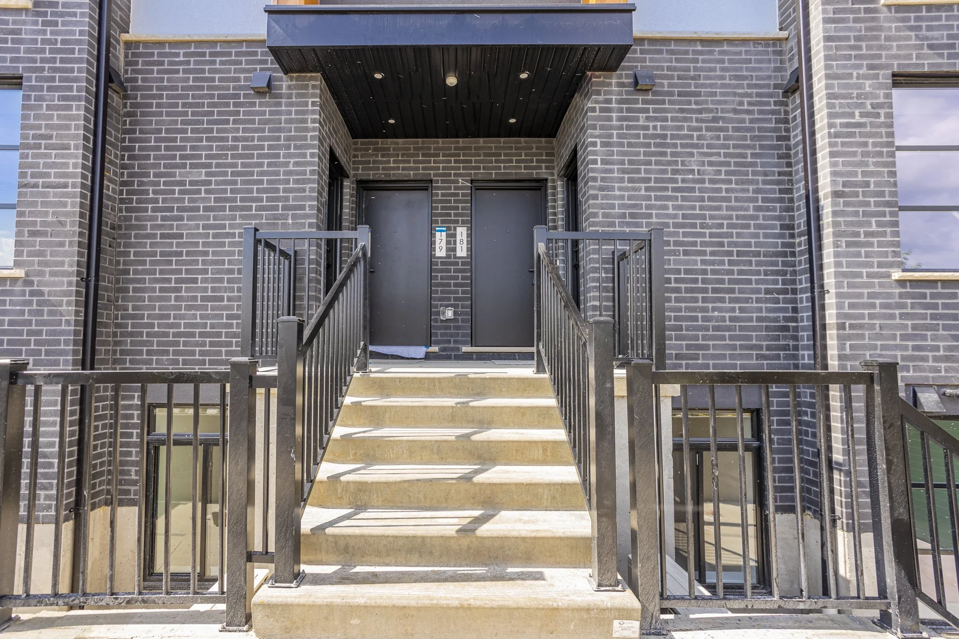 177-3900 Savoy St_12.jpg