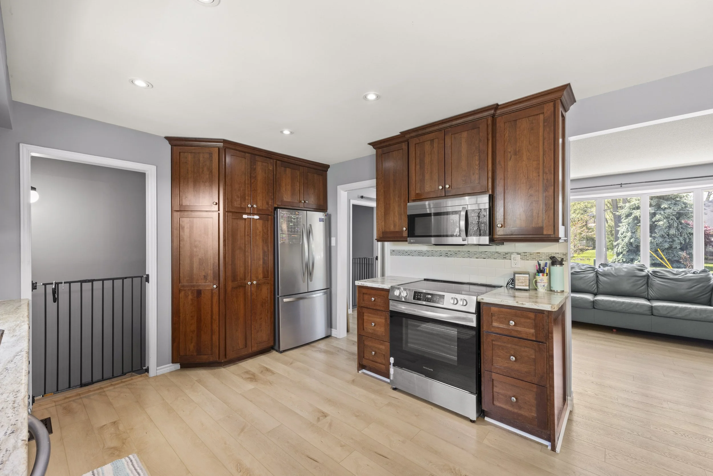 315 Elgin St W -17.JPG