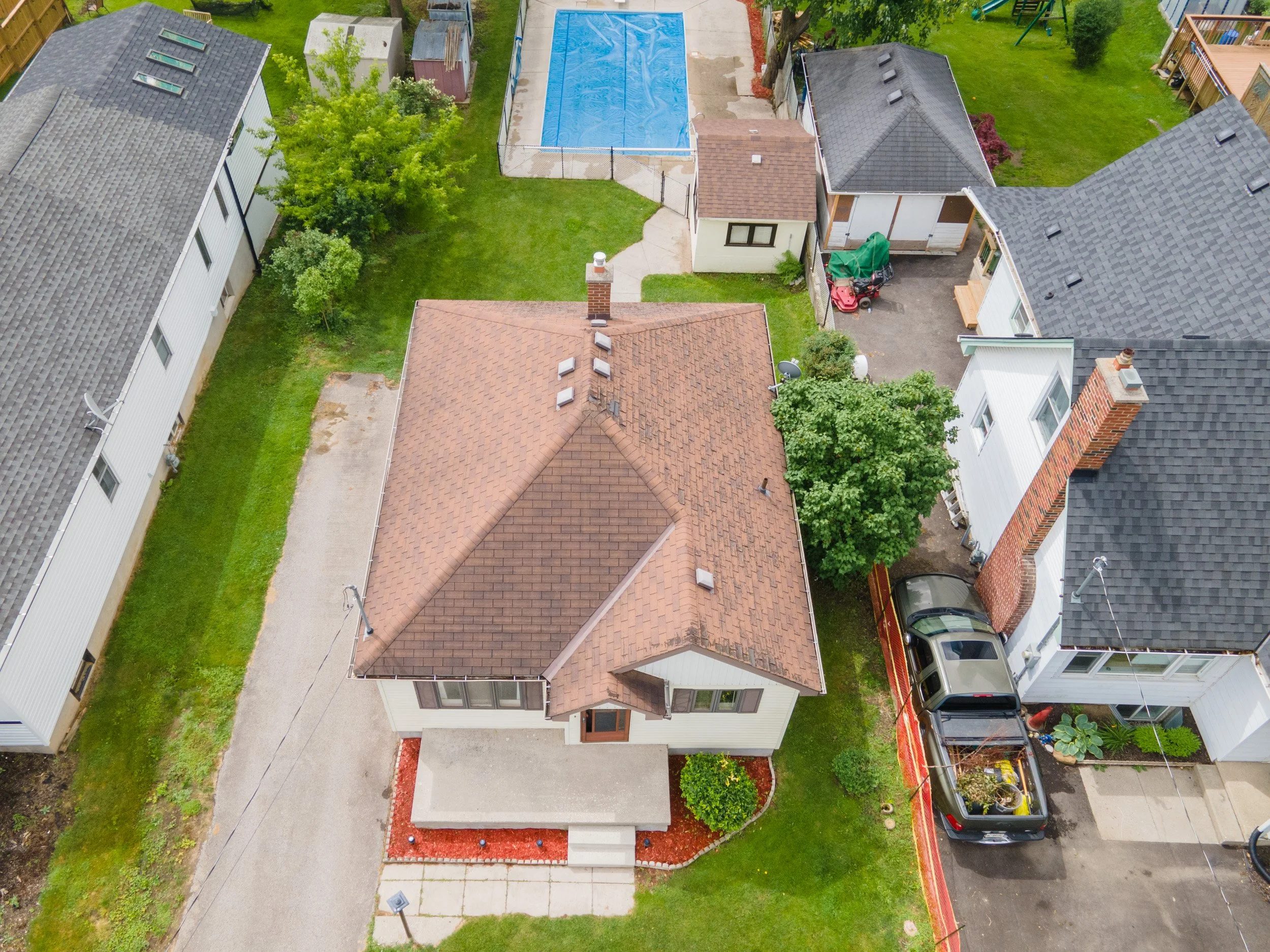 1871 Parkhurst Ave-33.jpg