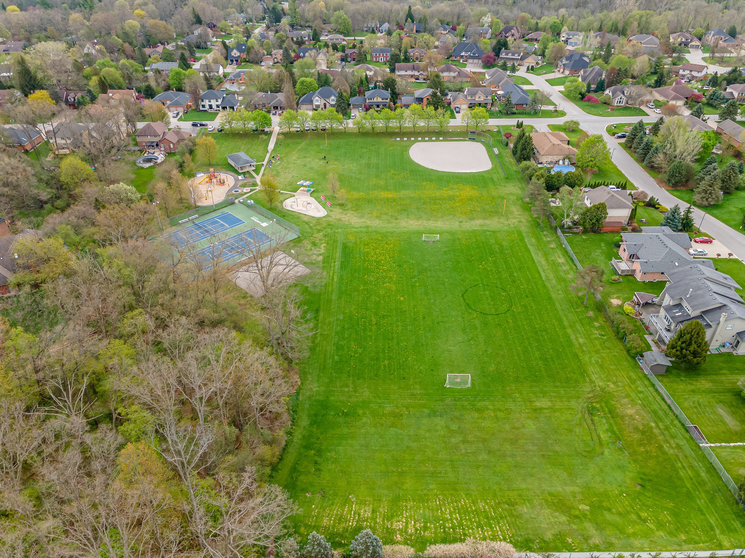 41-40 Earlscourt Terrace-49.jpg