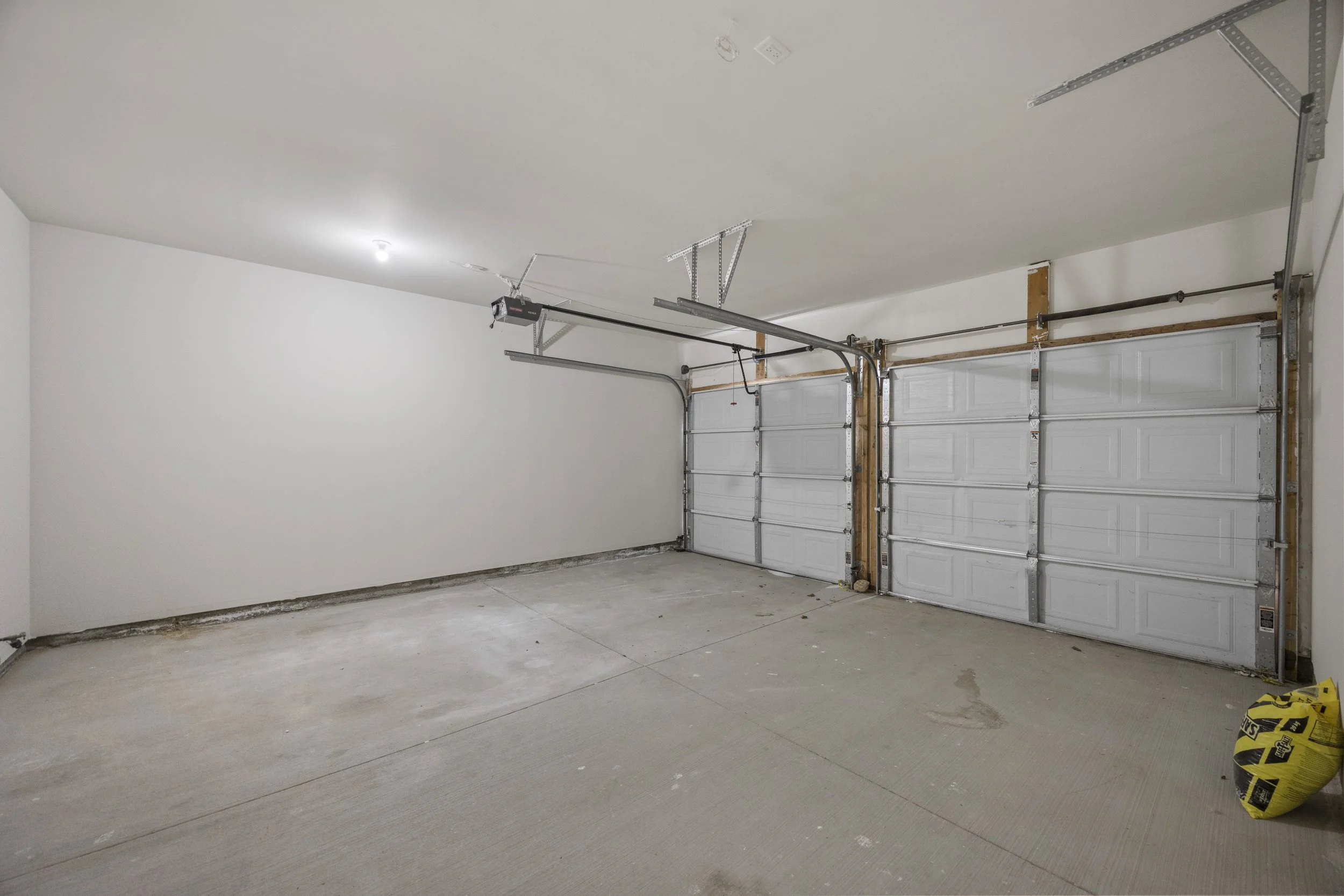 66-601 Grenfell Dr -37.JPG