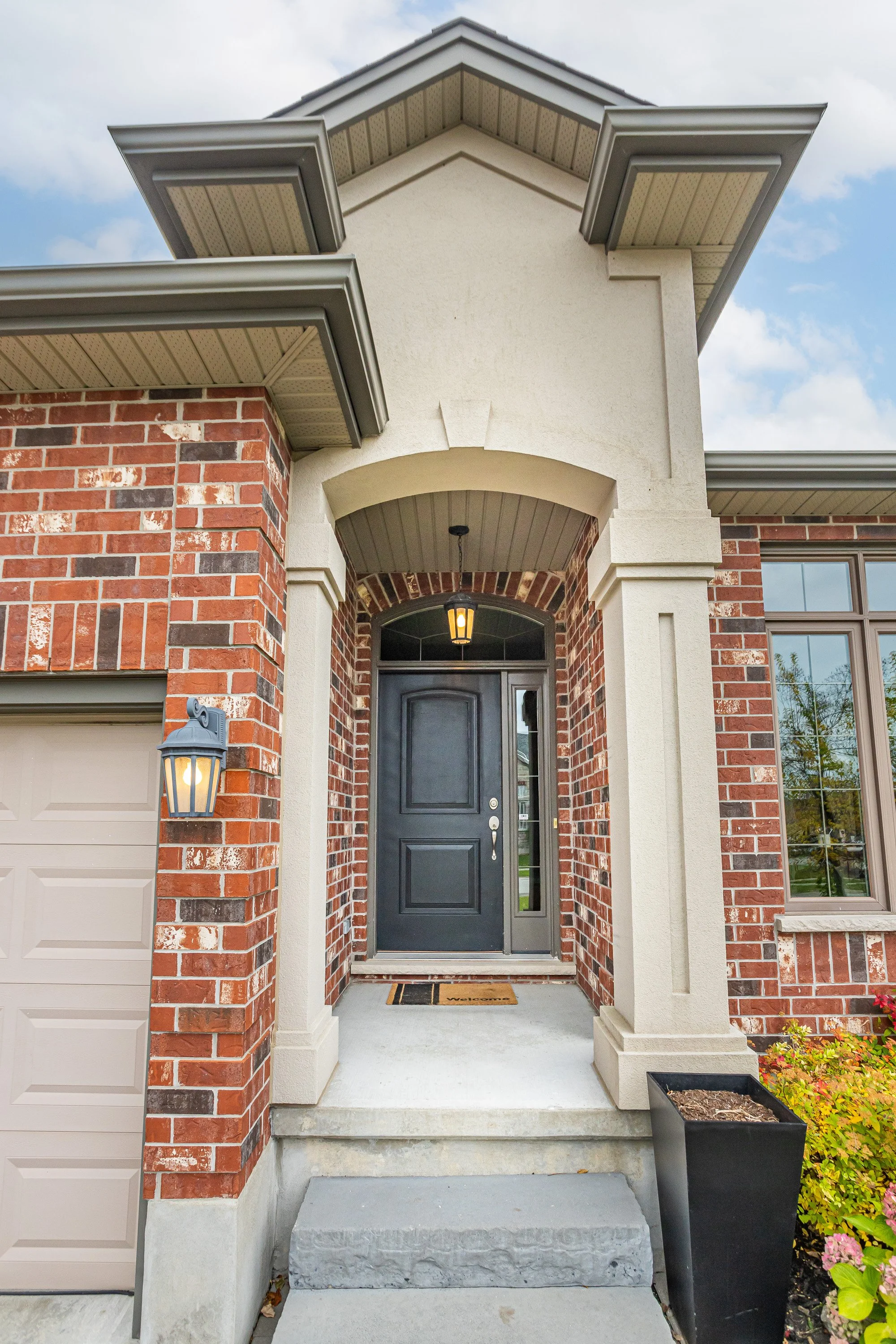 104 Walnut Grove Pl-4.jpg