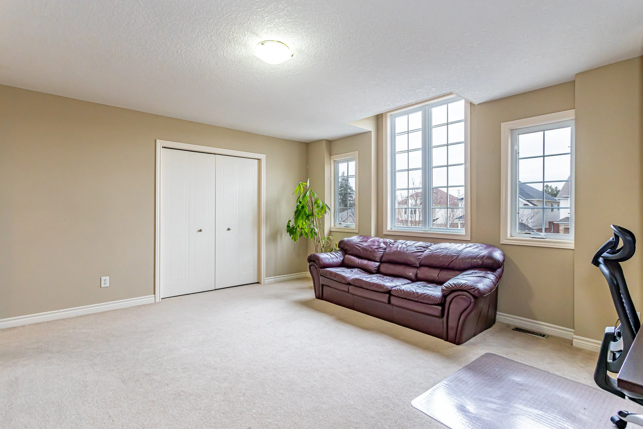 1822 Gough Ave-32.jpg