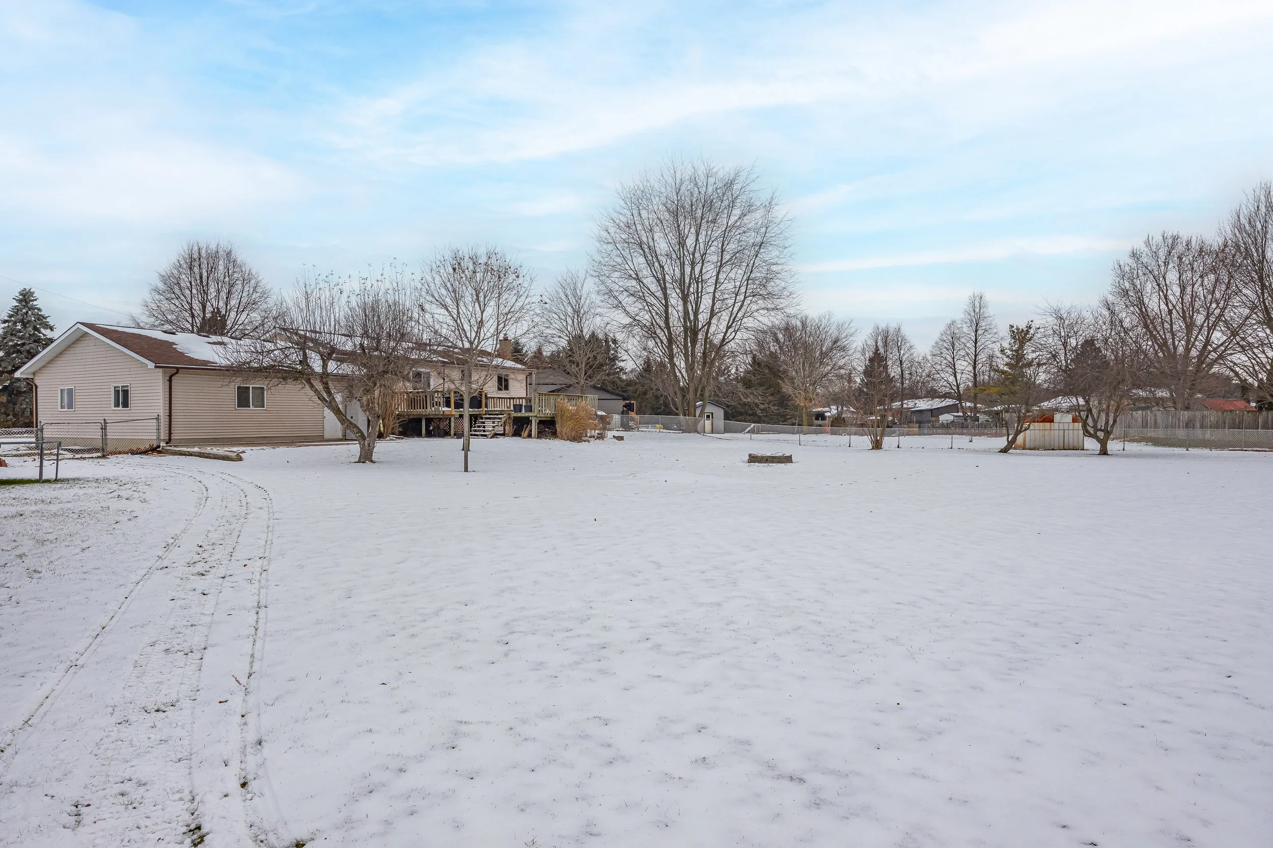18 Hawthorn Cres -36.jpg