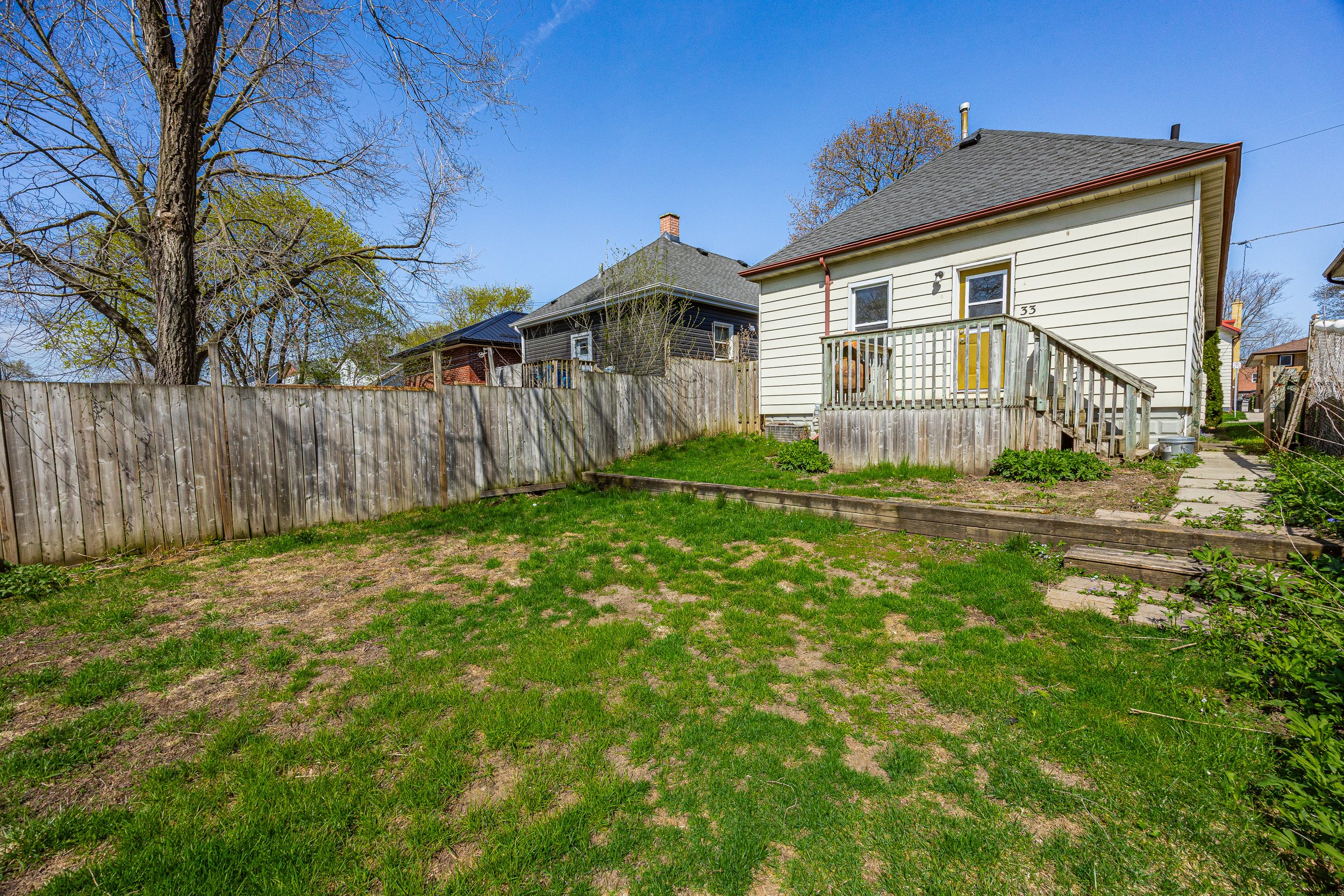 EXT Update - 33 Terrance St-16.jpg