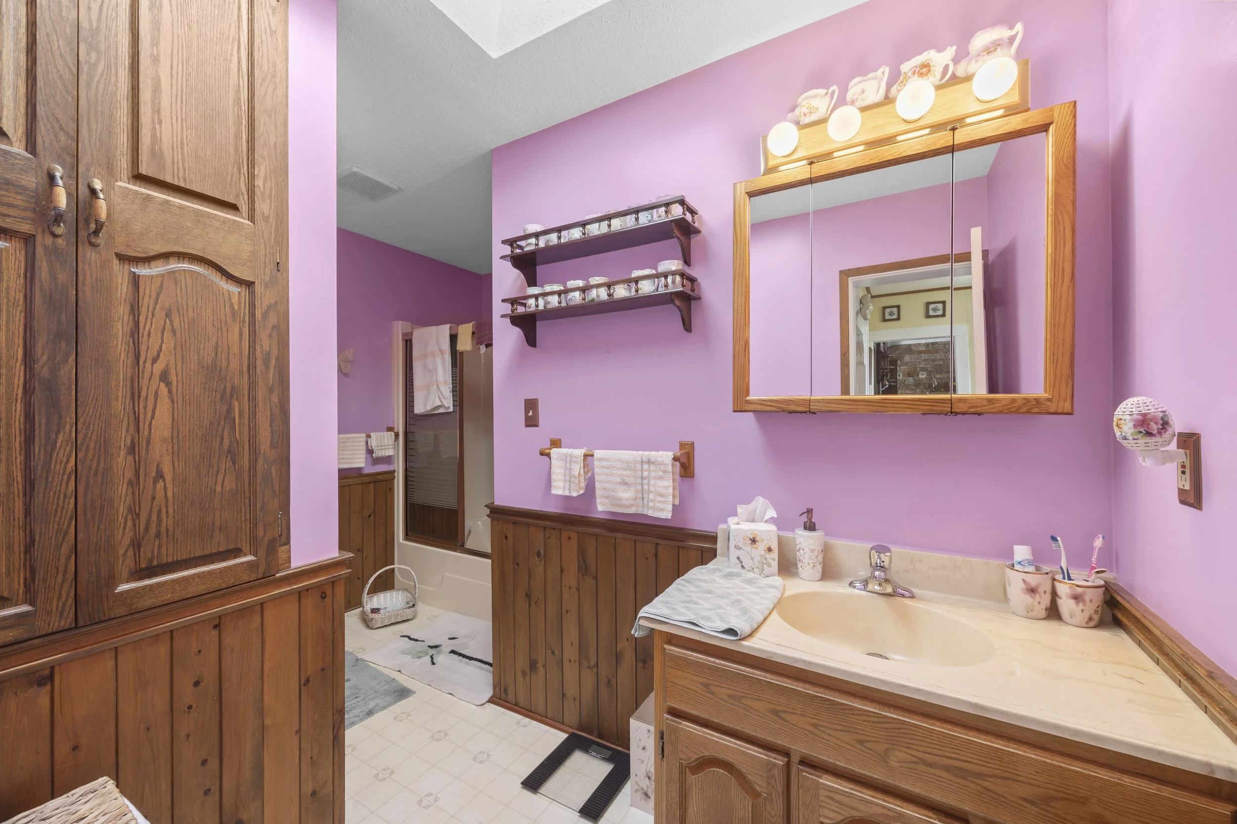 153 Ailsa Craig Main St -12.JPG