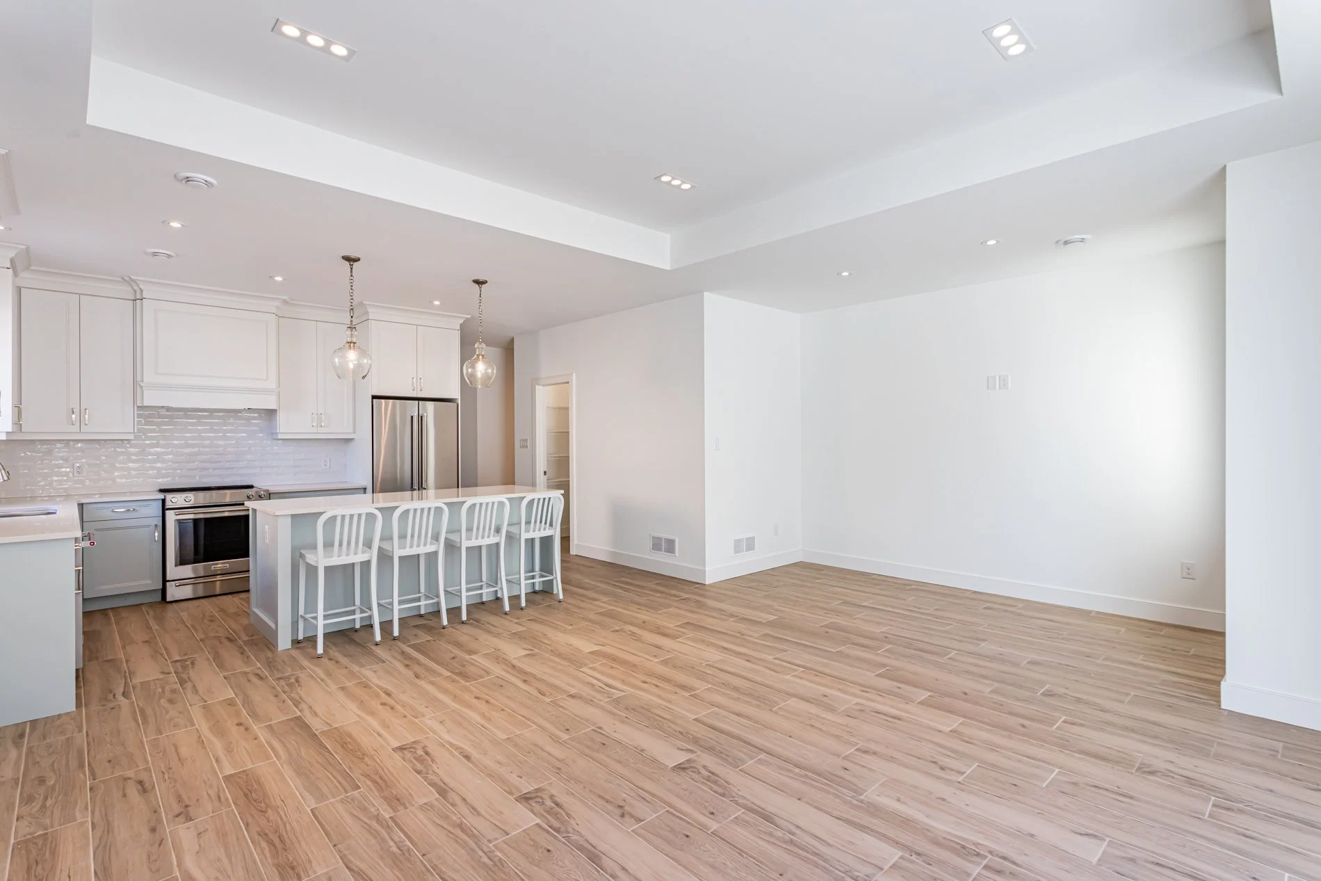 96 The Promenade-16.jpg