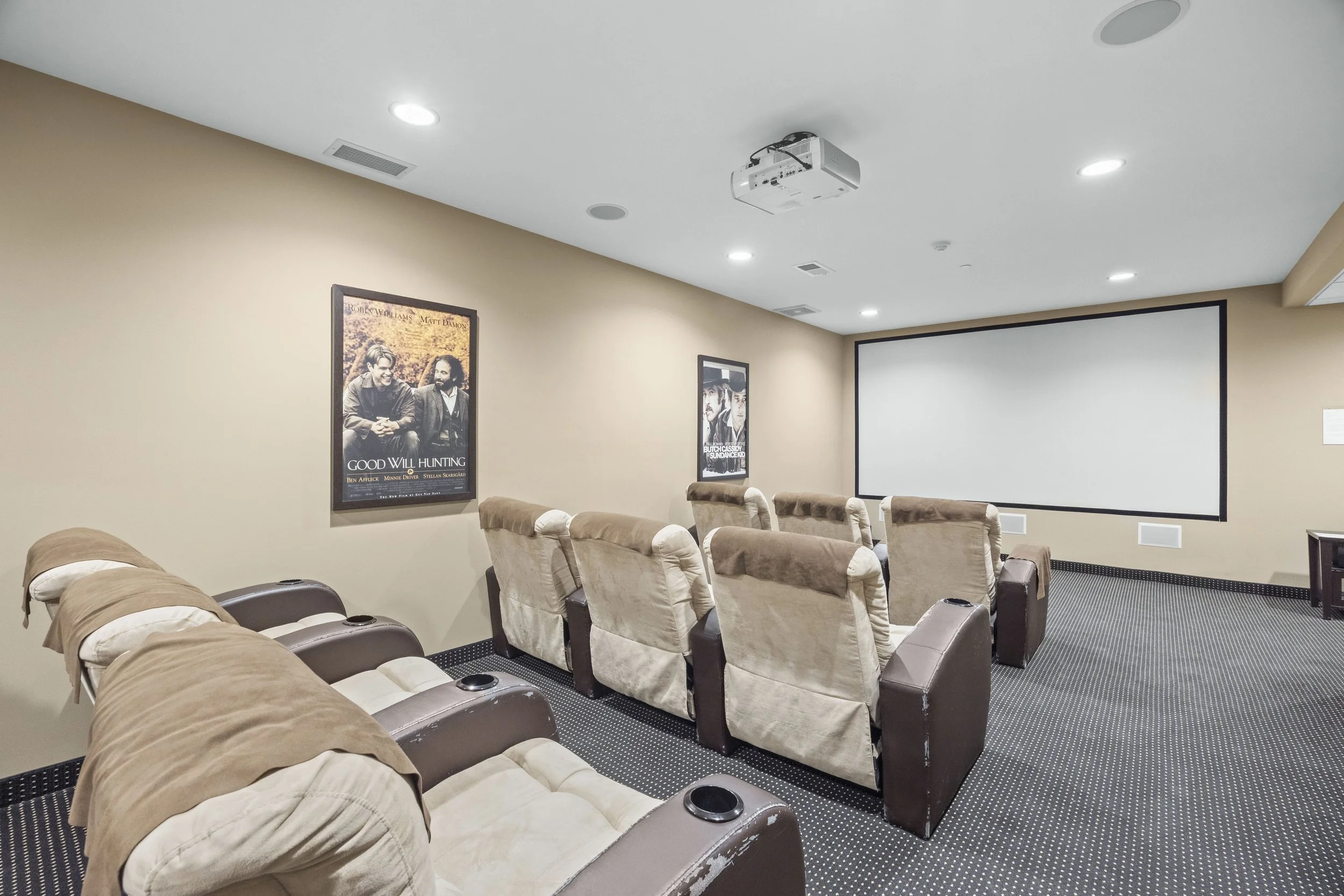 604-1030 Coronation Dr -36.JPG