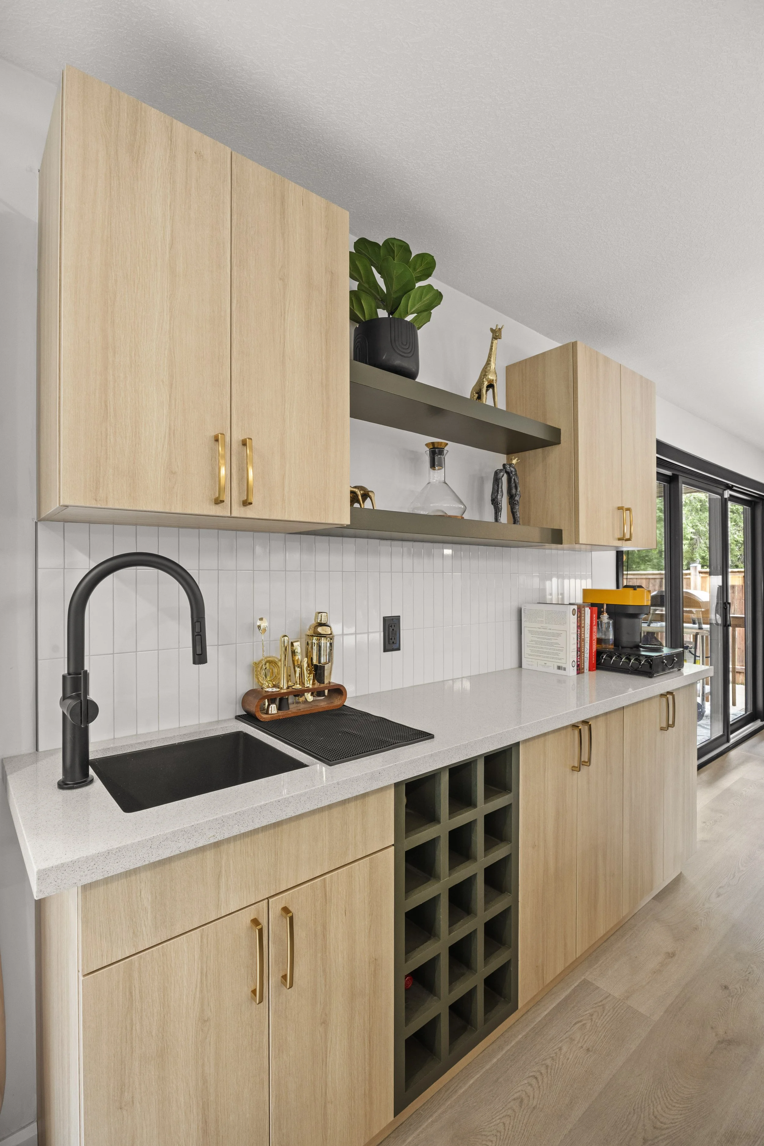 167 Paul St -15.JPG