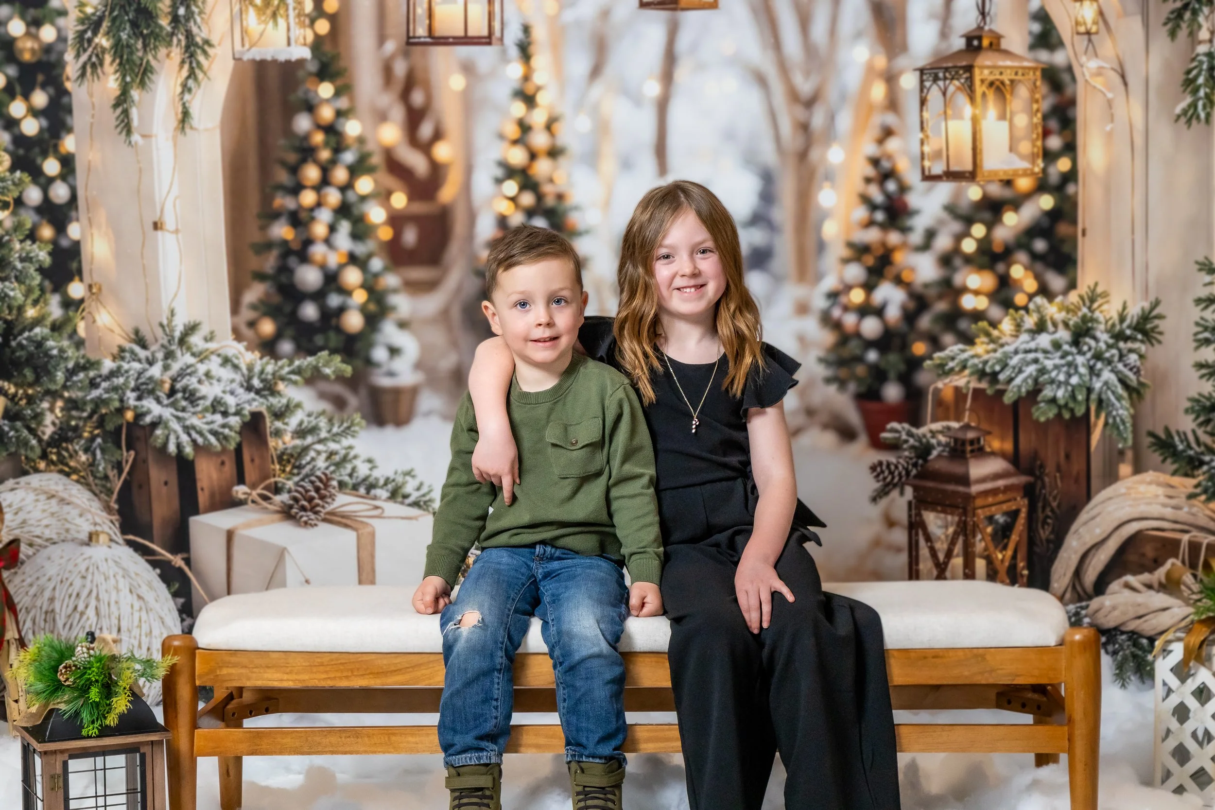 ChristmasMinis_QuinnFamily_SOCIAL-2.jpg