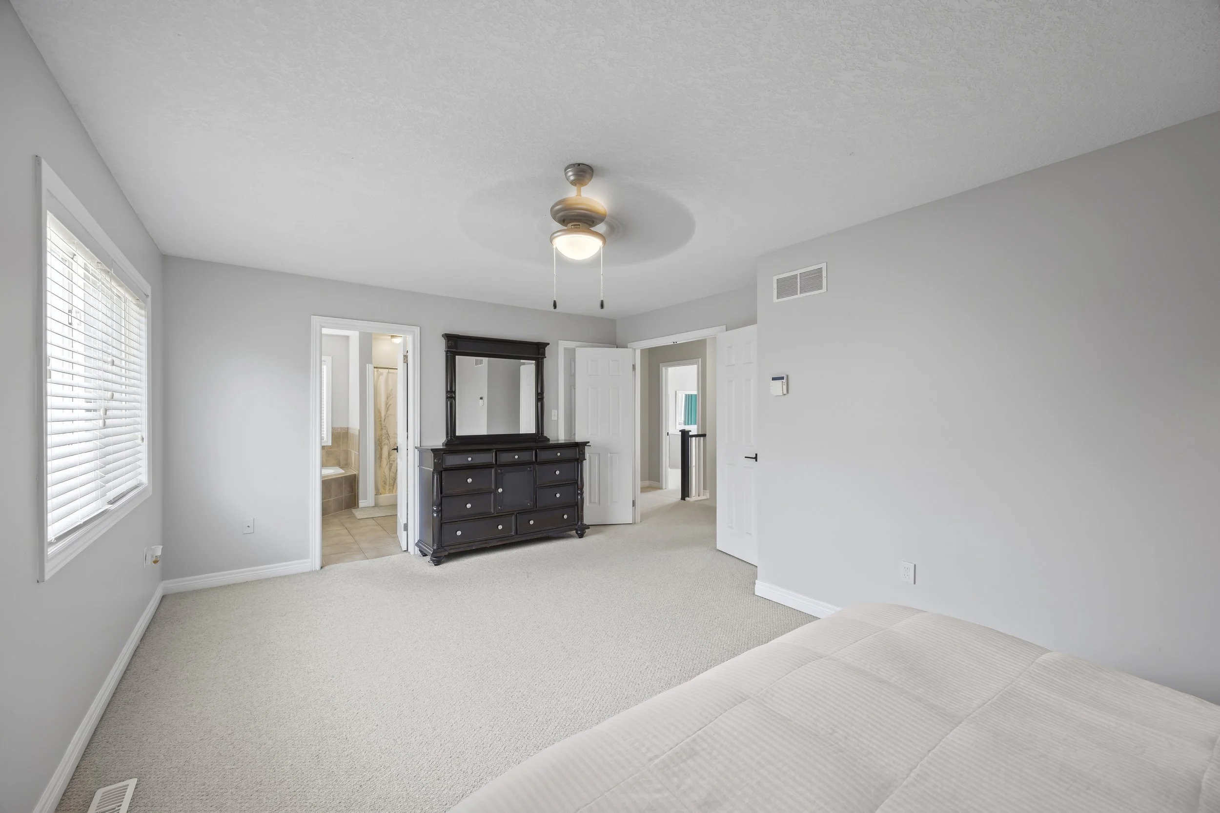 1204 Meadowvale Dr -24.JPG