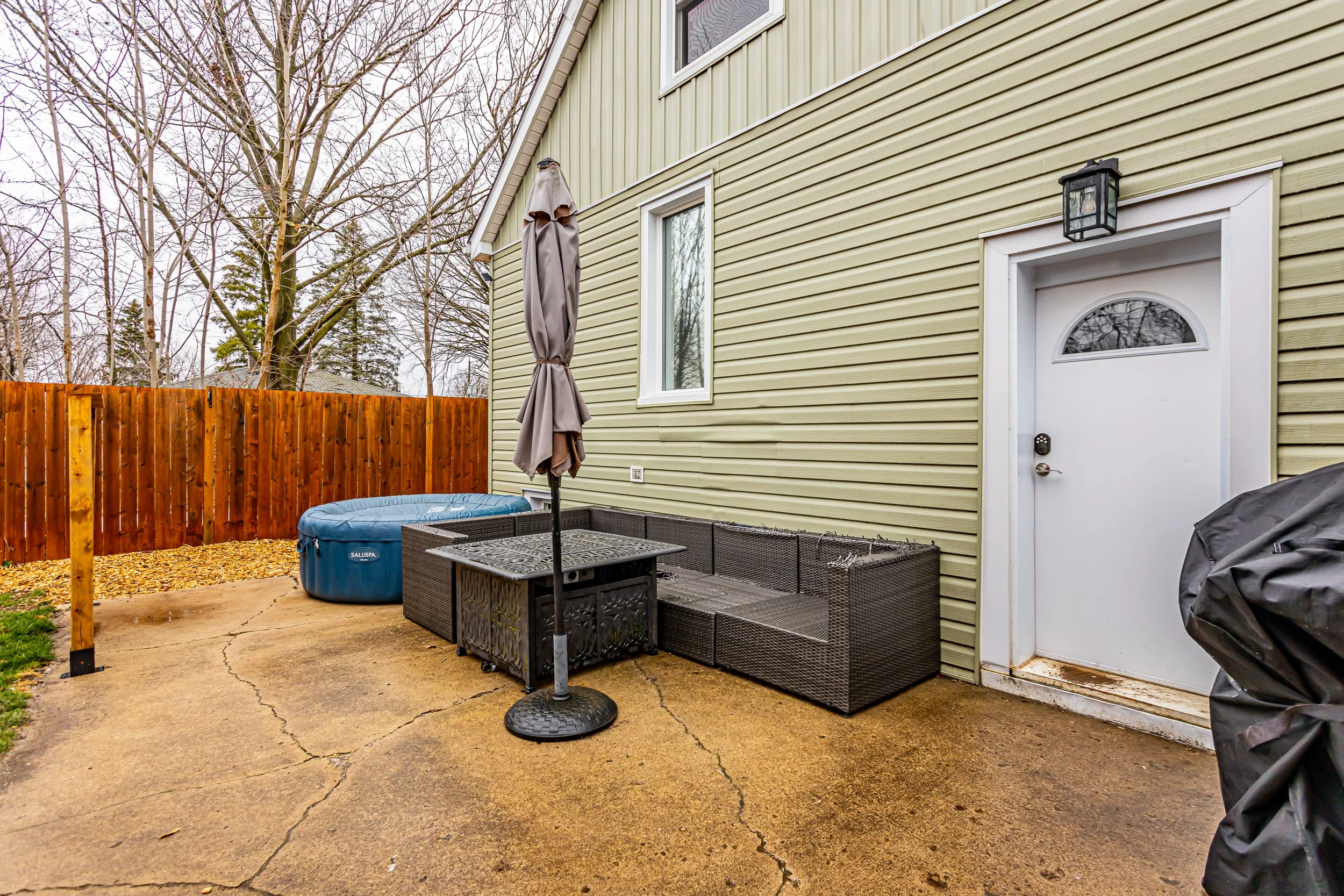 61 Gladstone Ave-31.jpg