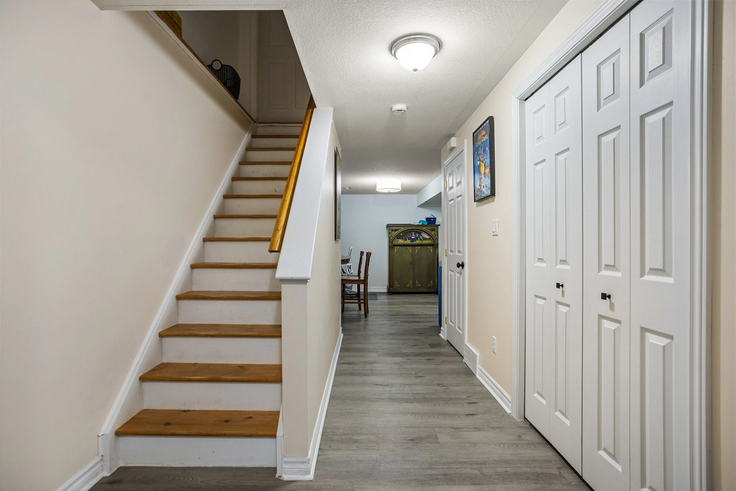 260 Mutual Dr - 27.jpg