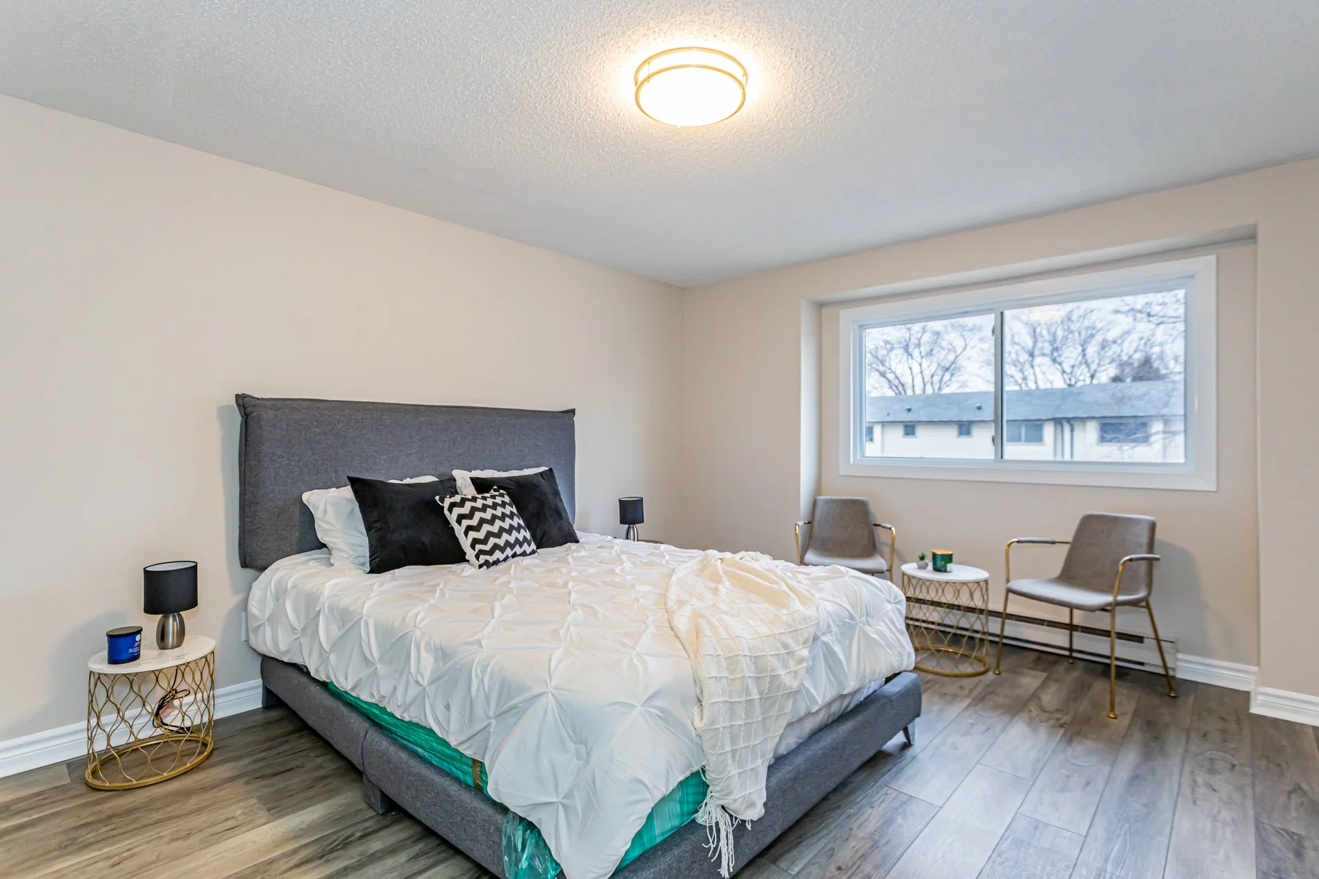 32-135 Belmont Dr-18.jpg