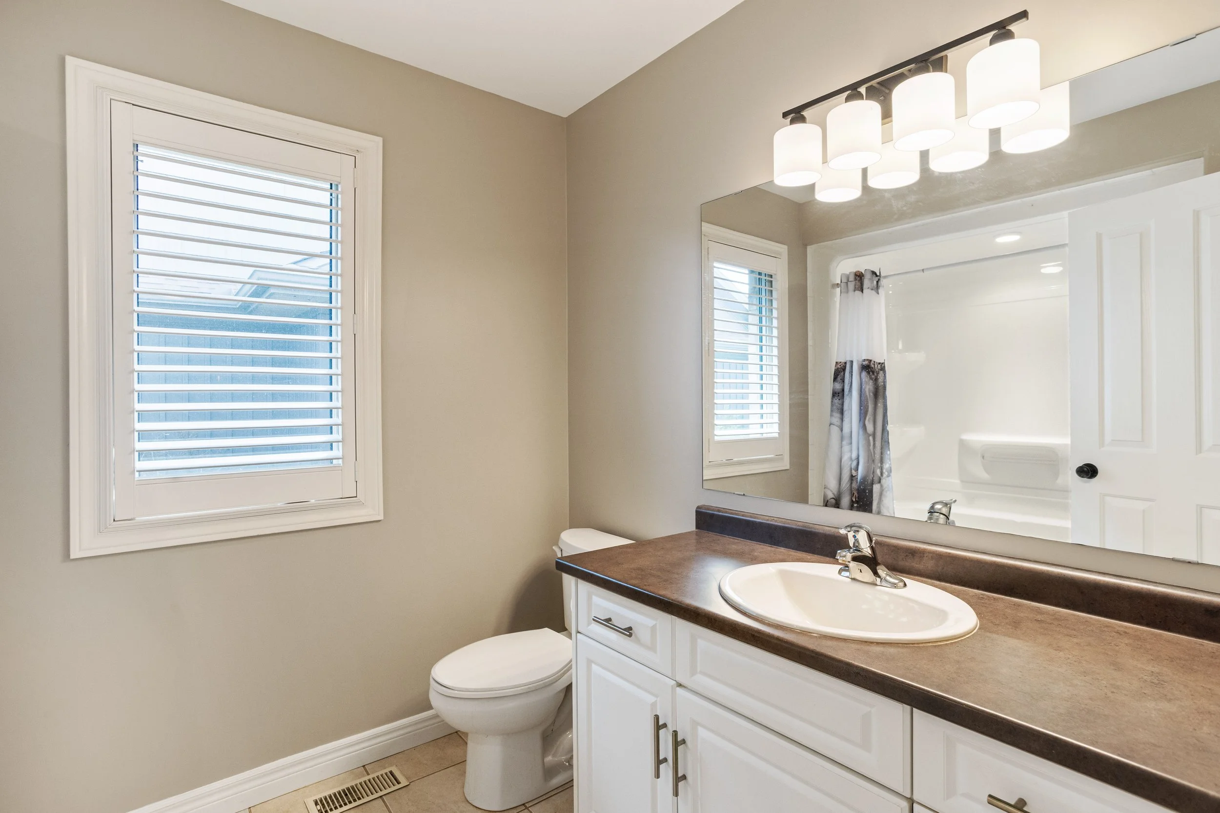 368 Darcy Dr -23.jpg