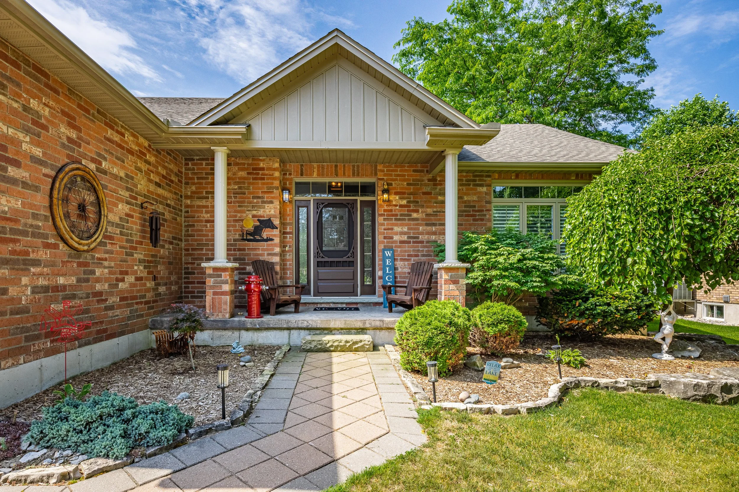 EXT UPDATE - 10159 Meadowlily Cres-8.jpg