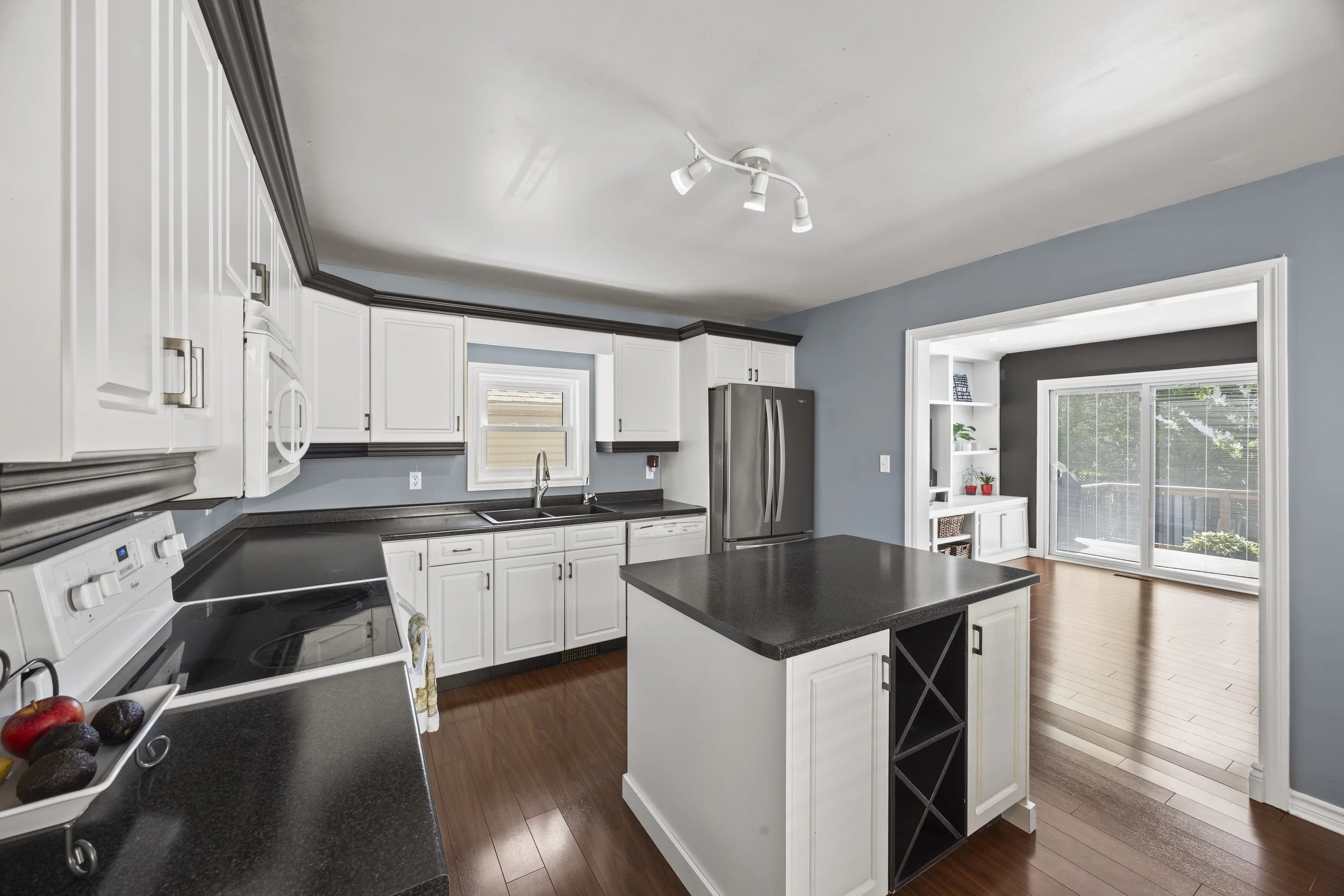 1429 Aspenridge Cres -11.JPG